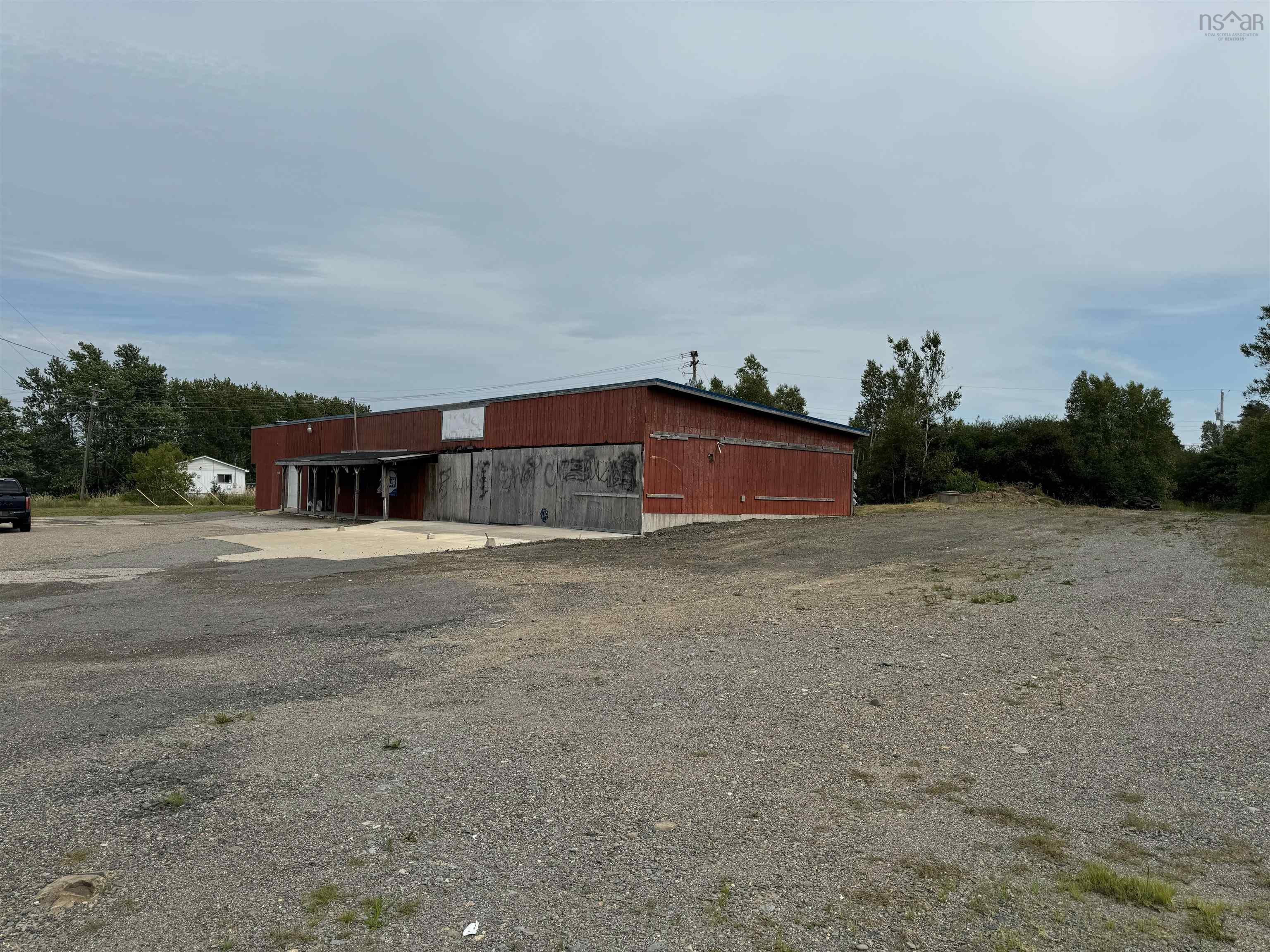 $93,000.00: 10108 Highway 1, Marshalltown