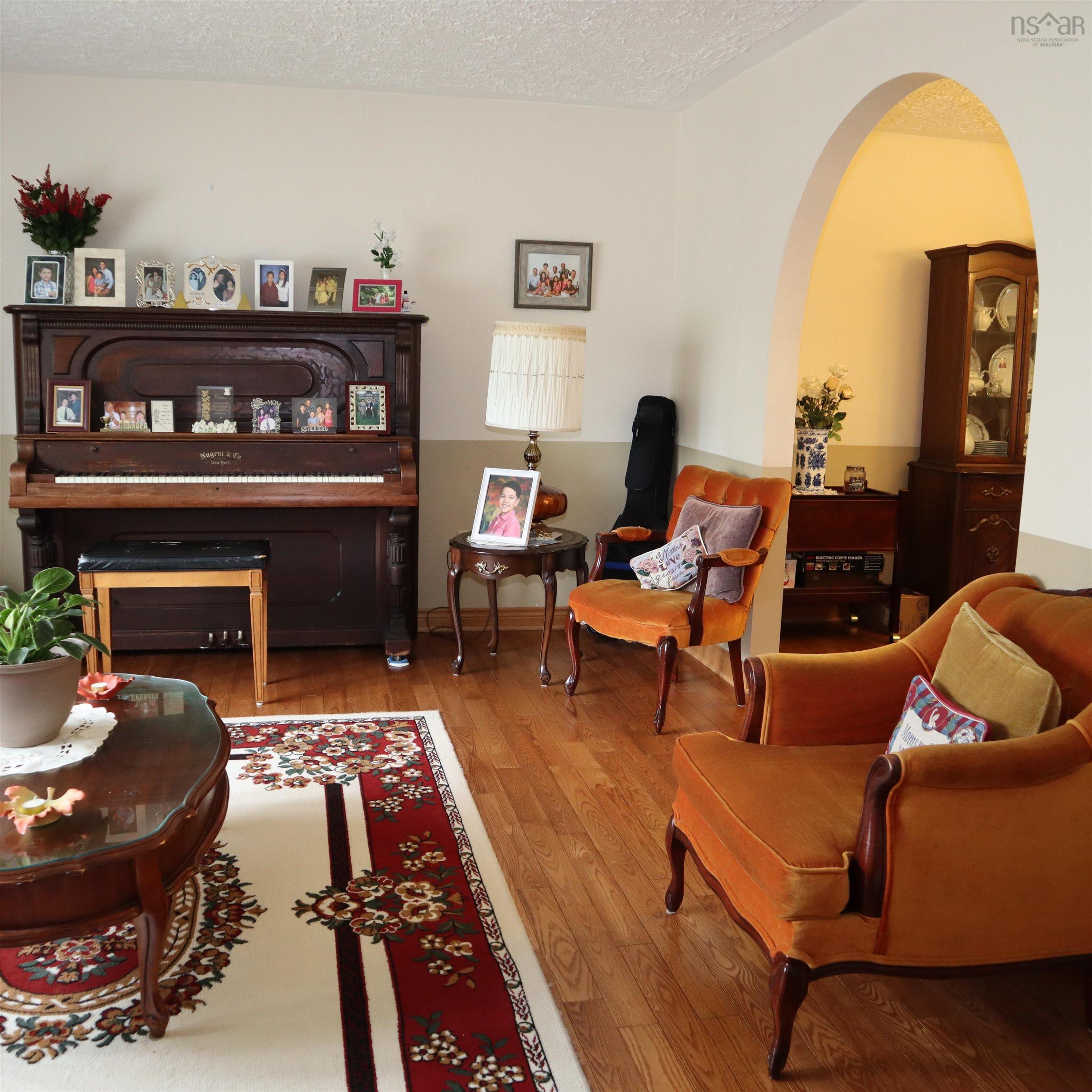 $525,000.00: 723 Waverley Road, Dartmouth