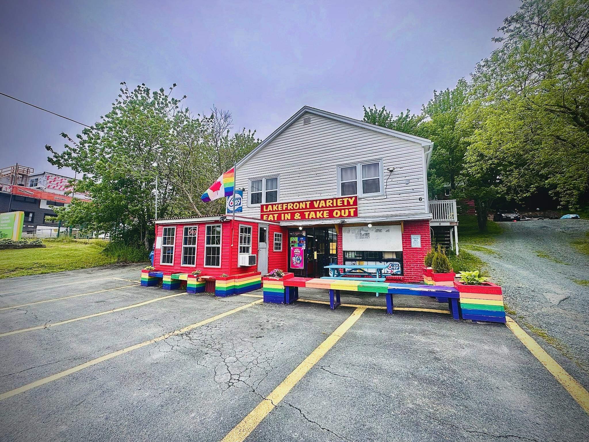 $165,000.00: 6 Lakefront Road, Dartmouth