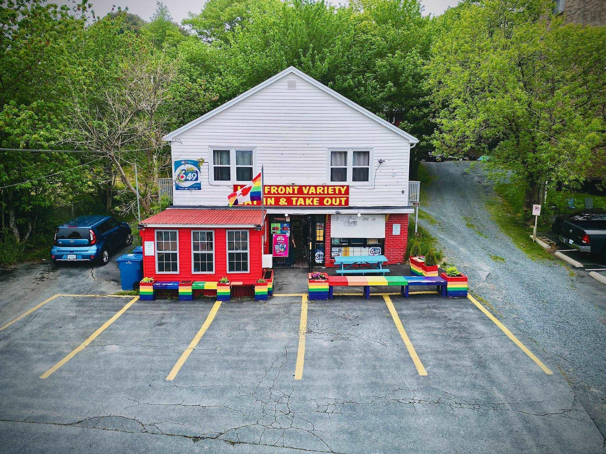 $165,000.00: 6 Lakefront Road, Dartmouth