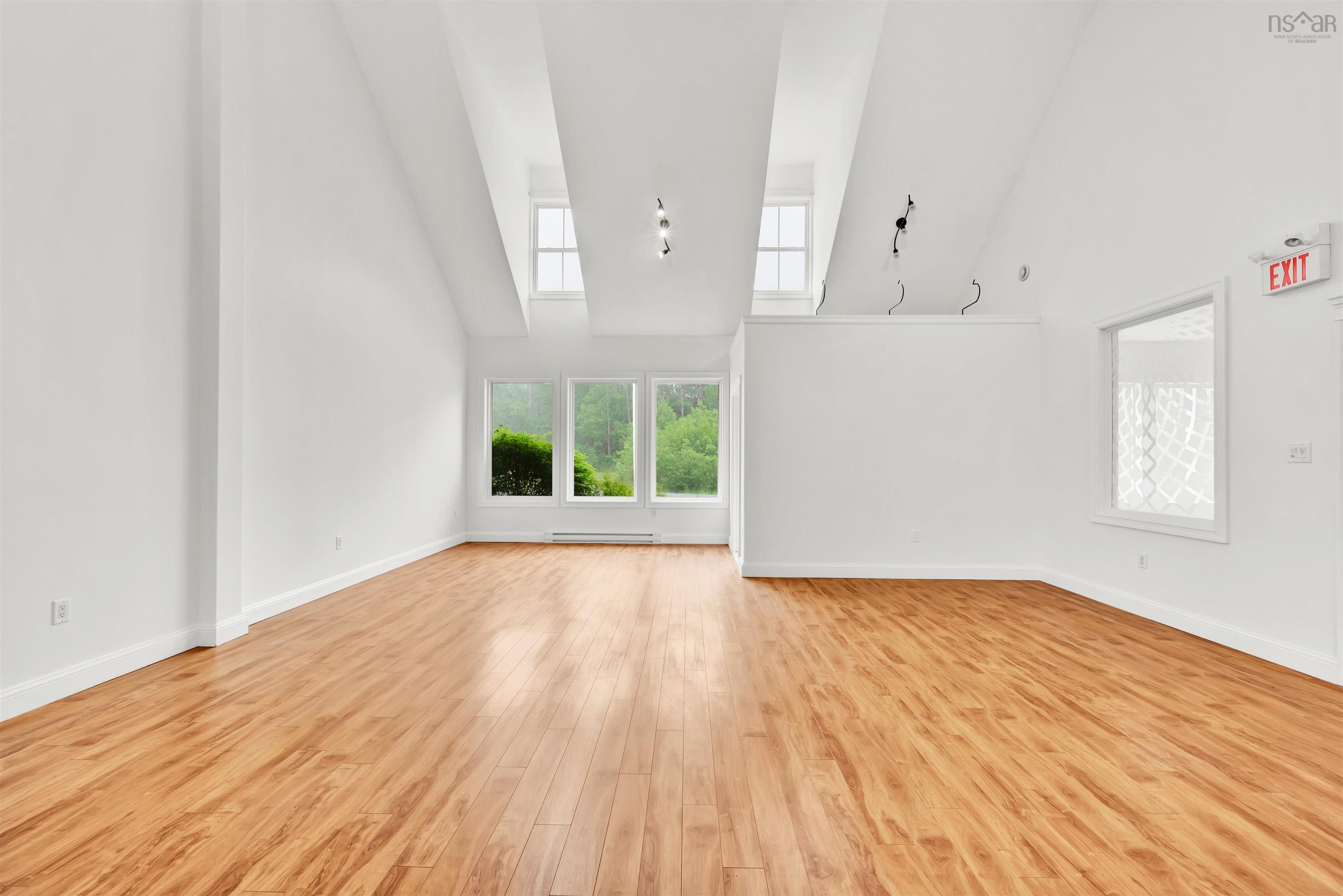 $1,190,000.00: 129 Appaloosa Run, Hammonds Plains