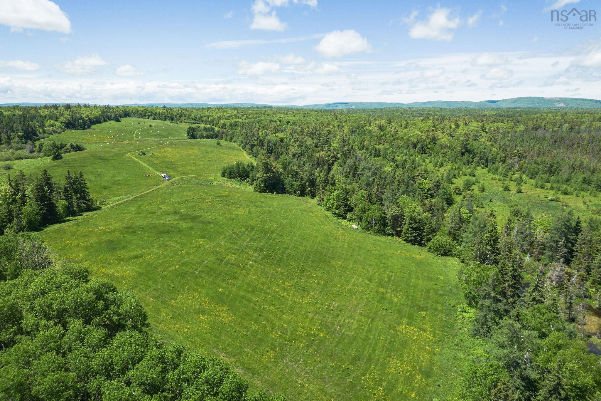 $585,000.00: 10353 Marble Mountain Road, Orangedale