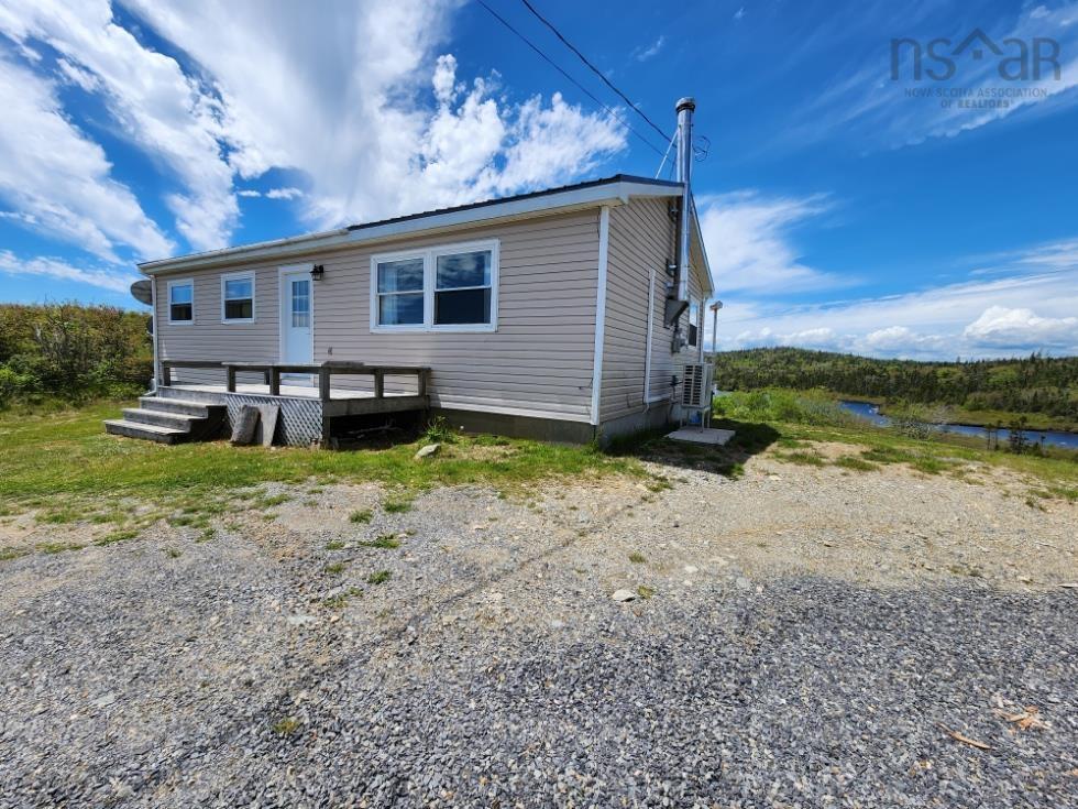 $349,900.00: 50 North Road, Charlos Cove