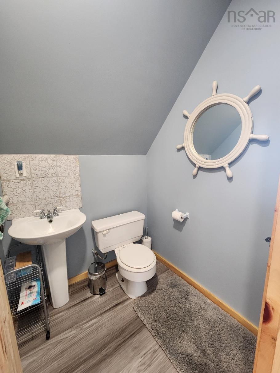$349,900.00: 50 North Road, Charlos Cove