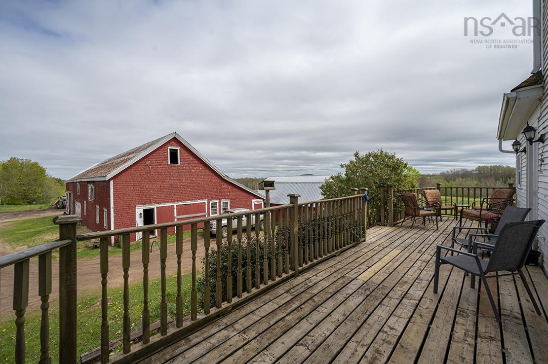 $1,295,000.00: 922 Bains Road, Sheffield Mills