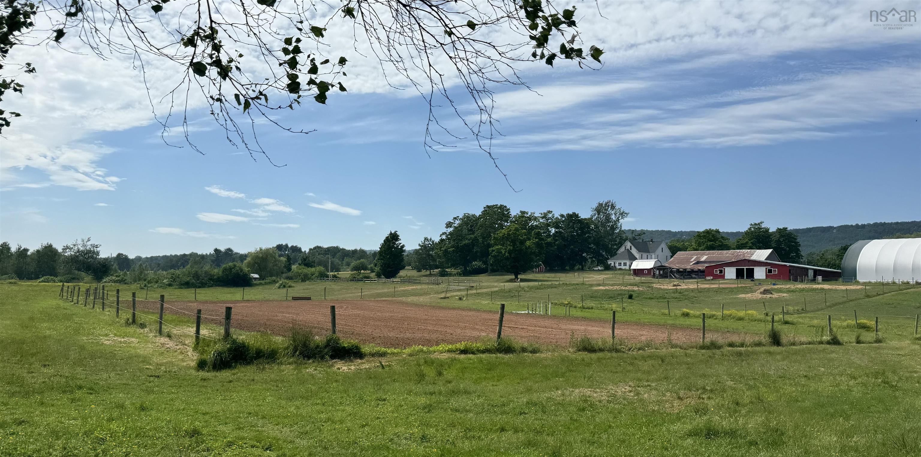 $1,295,000.00: 922 Bains Road, Sheffield Mills