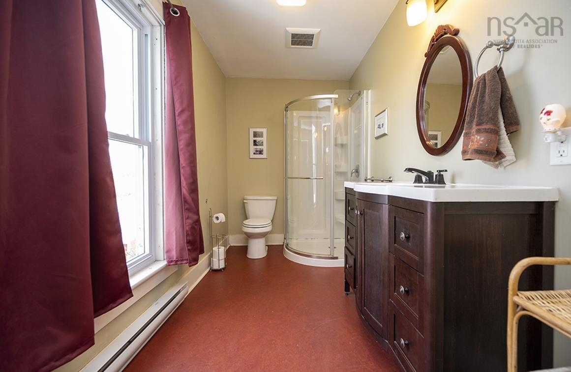 $1,295,000.00: 922 Bains Road, Sheffield Mills