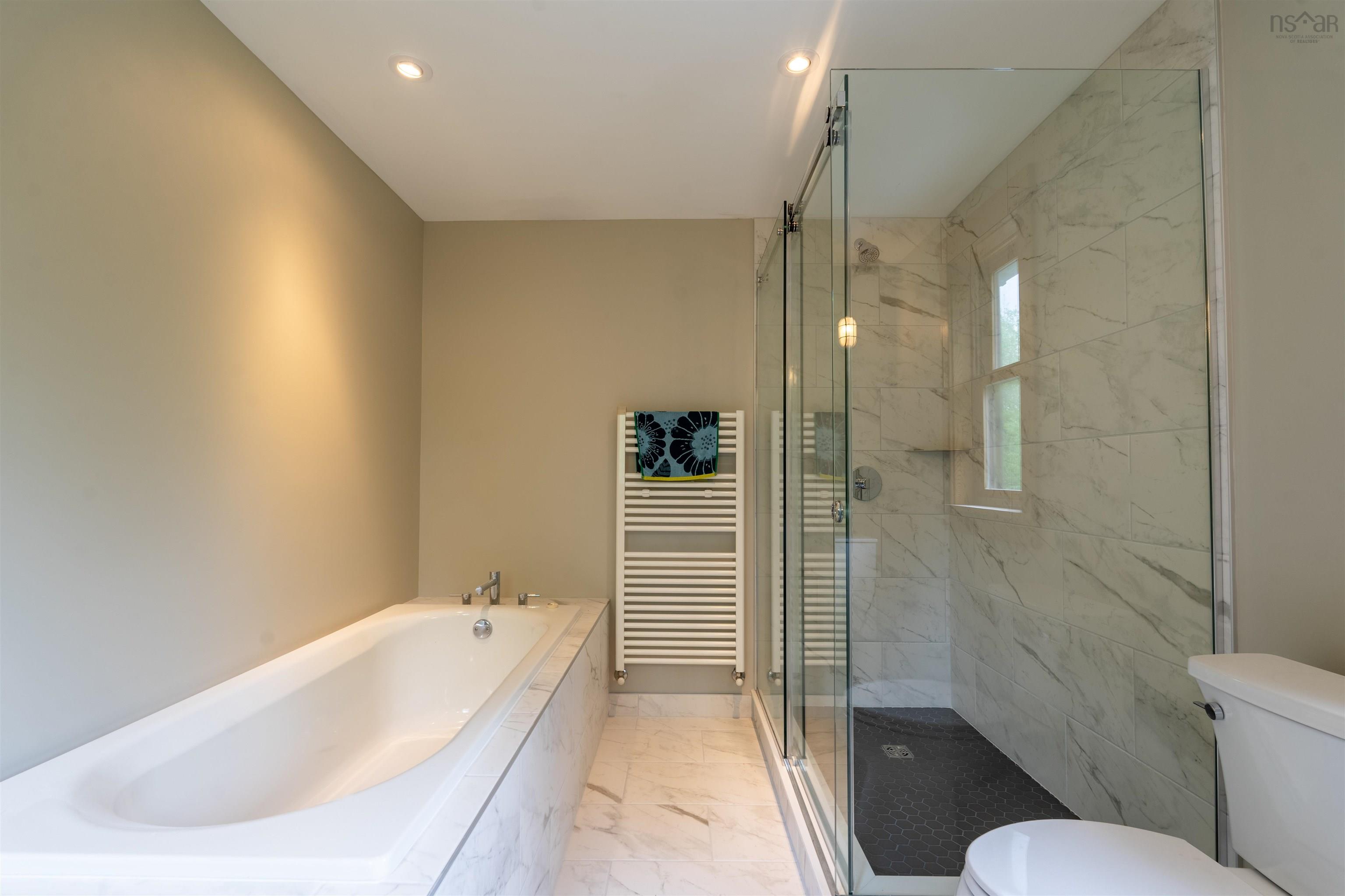 $825,000.00: 356 Davison Street, Forest Hill