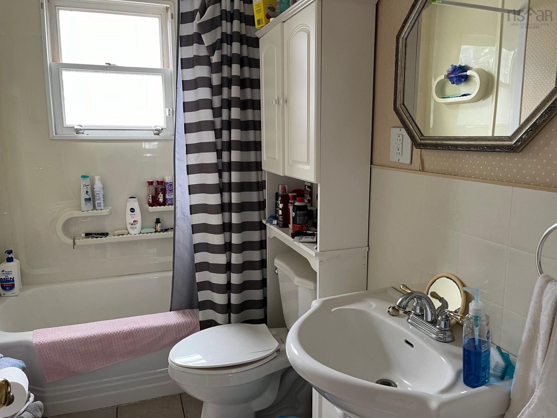 $214,000.00: 23 Young Avenue, North Sydney