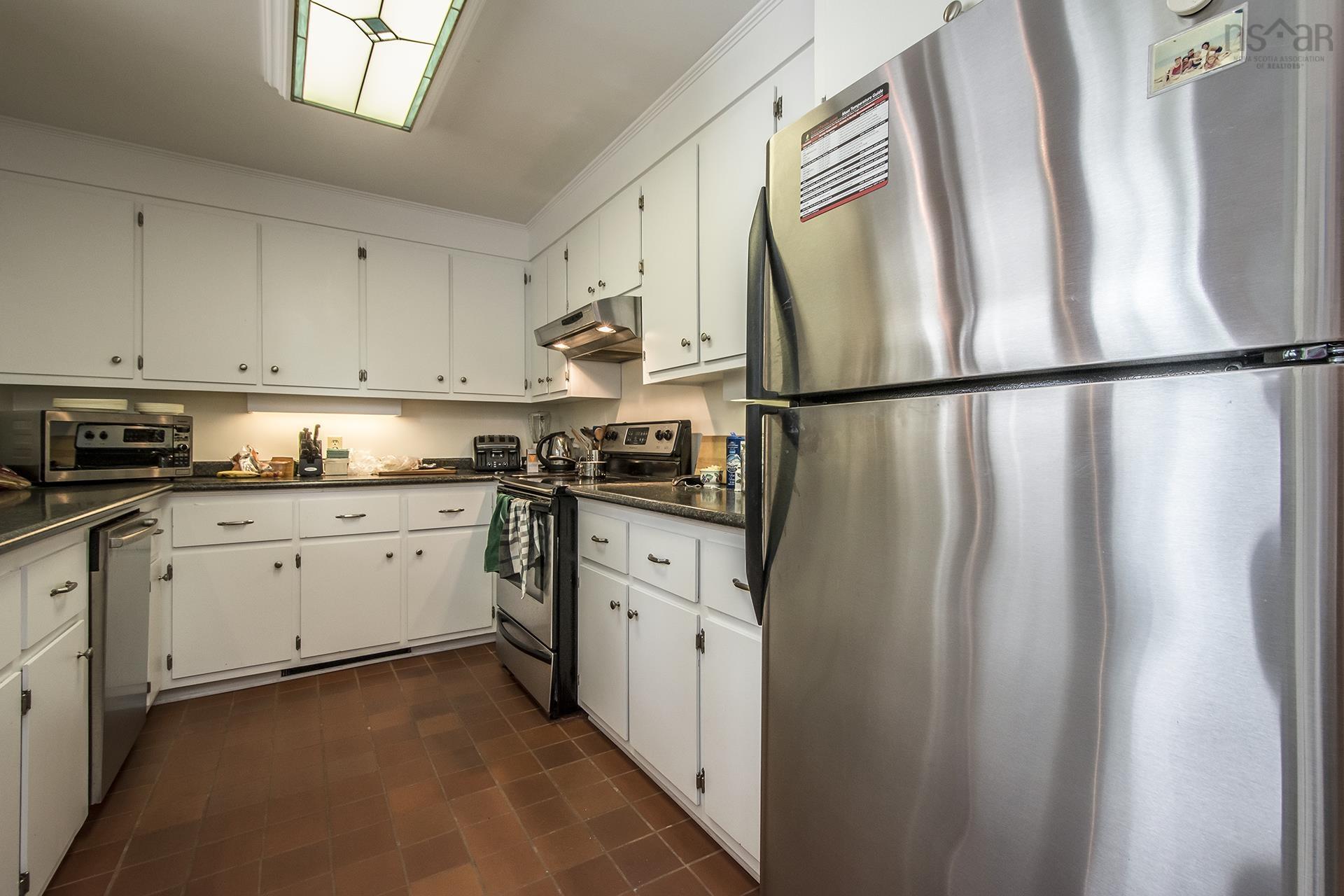 $1,200,000.00: 68 Murry Road, Martins Point