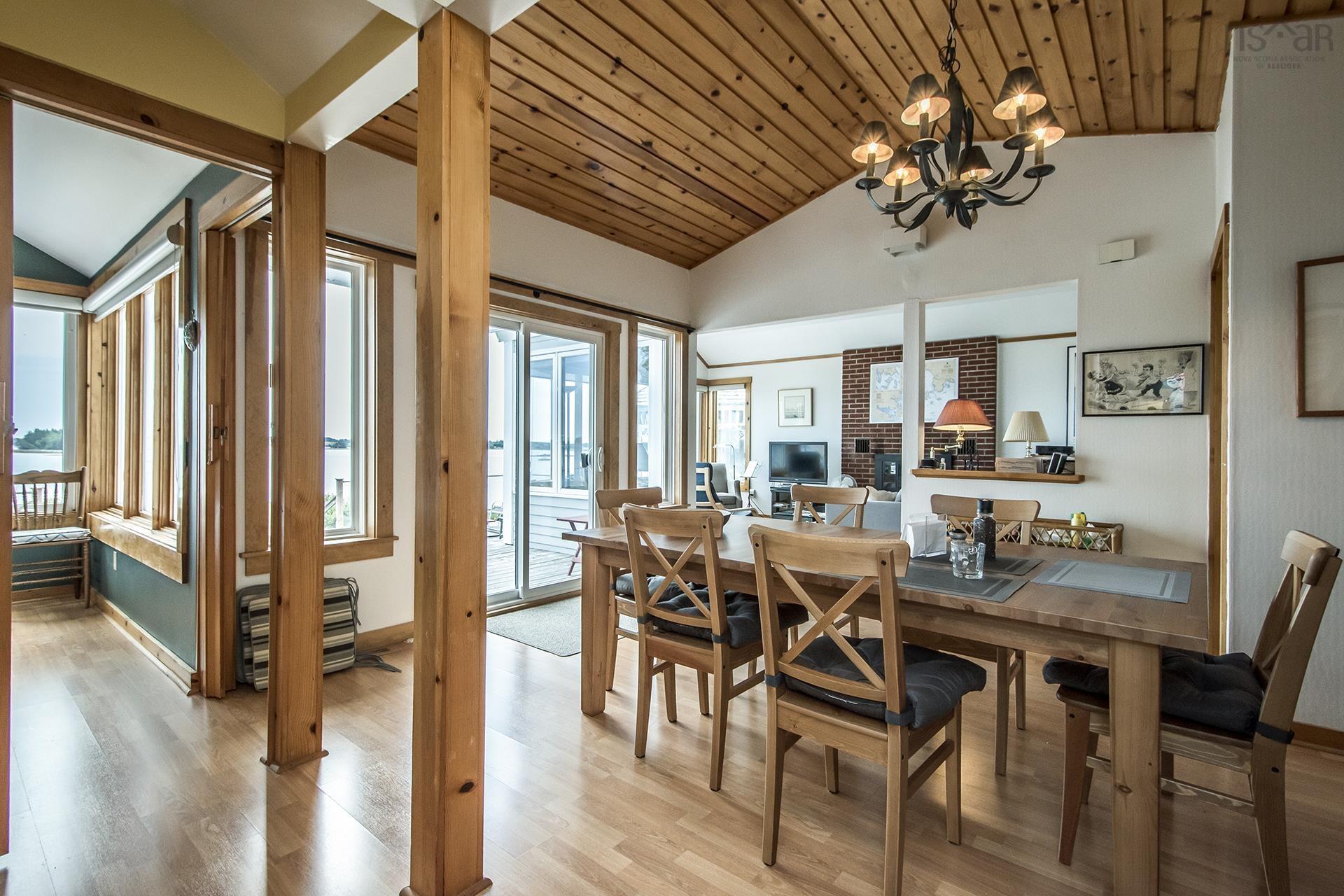 $1,200,000.00: 68 Murry Road, Martins Point