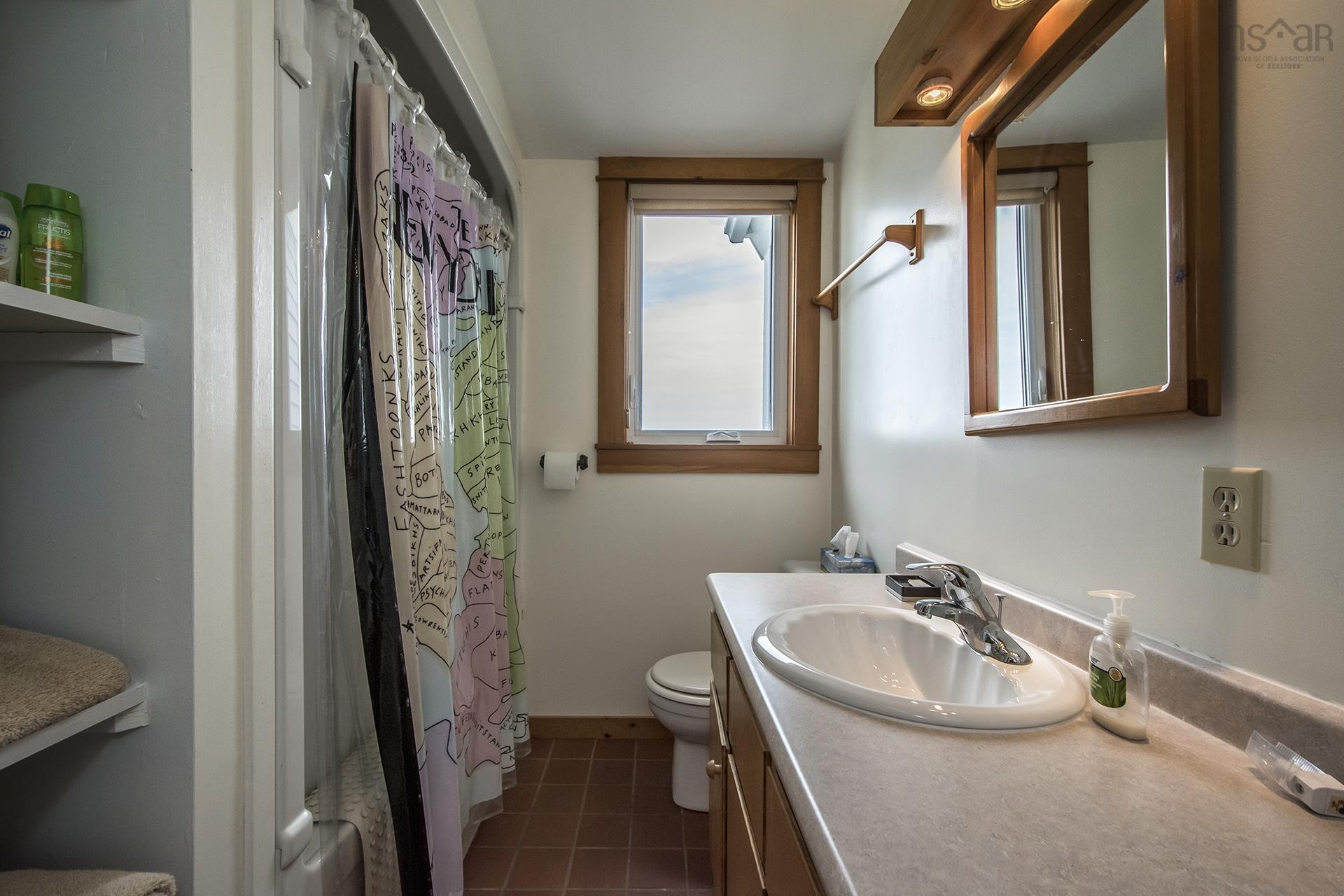 $1,200,000.00: 68 Murry Road, Martins Point