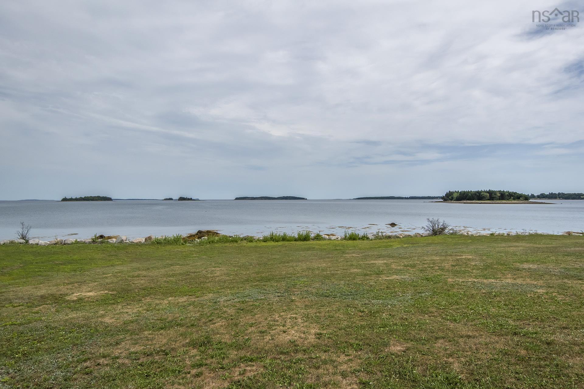 $1,200,000.00: 68 Murry Road, Martins Point