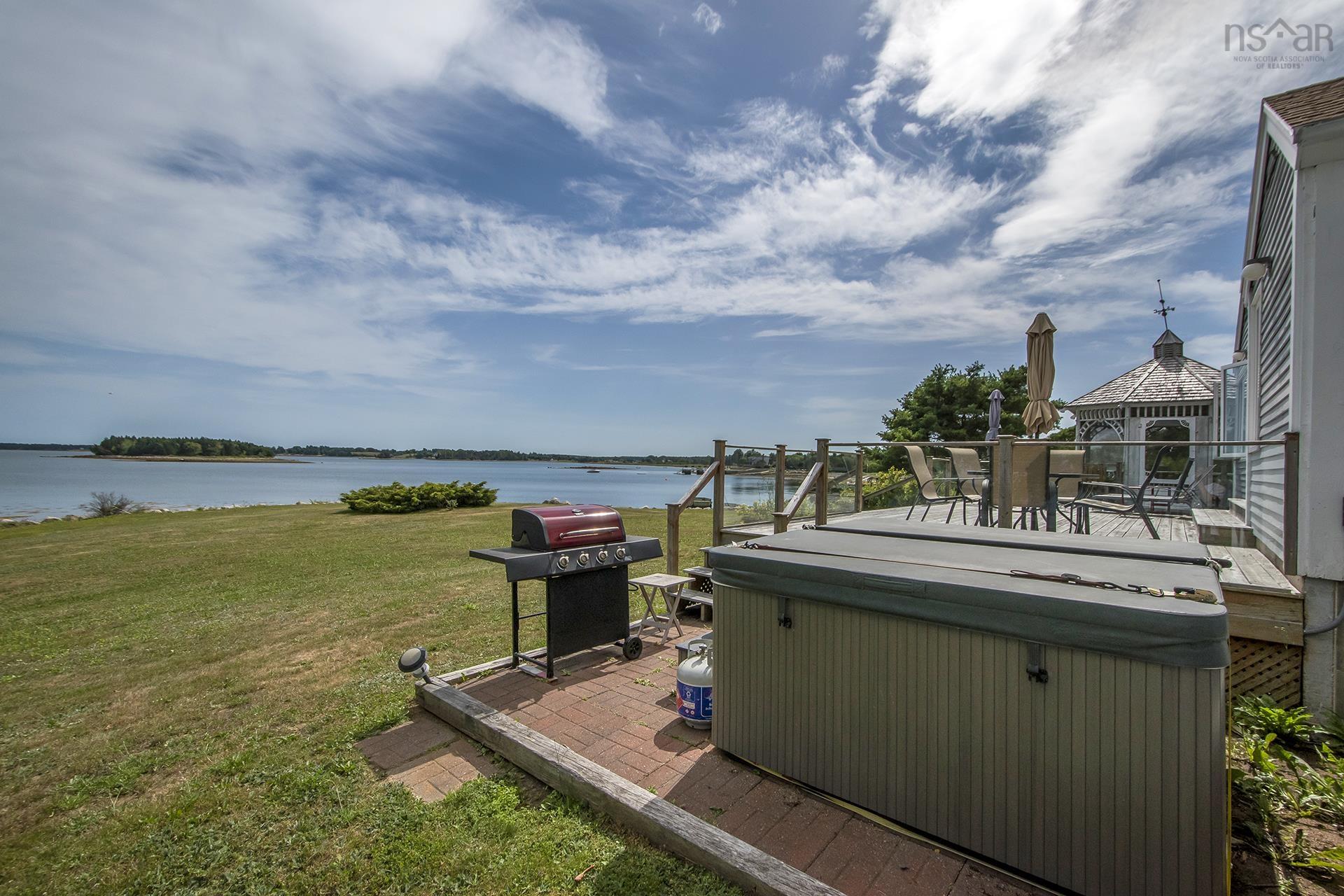 $1,200,000.00: 68 Murry Road, Martins Point