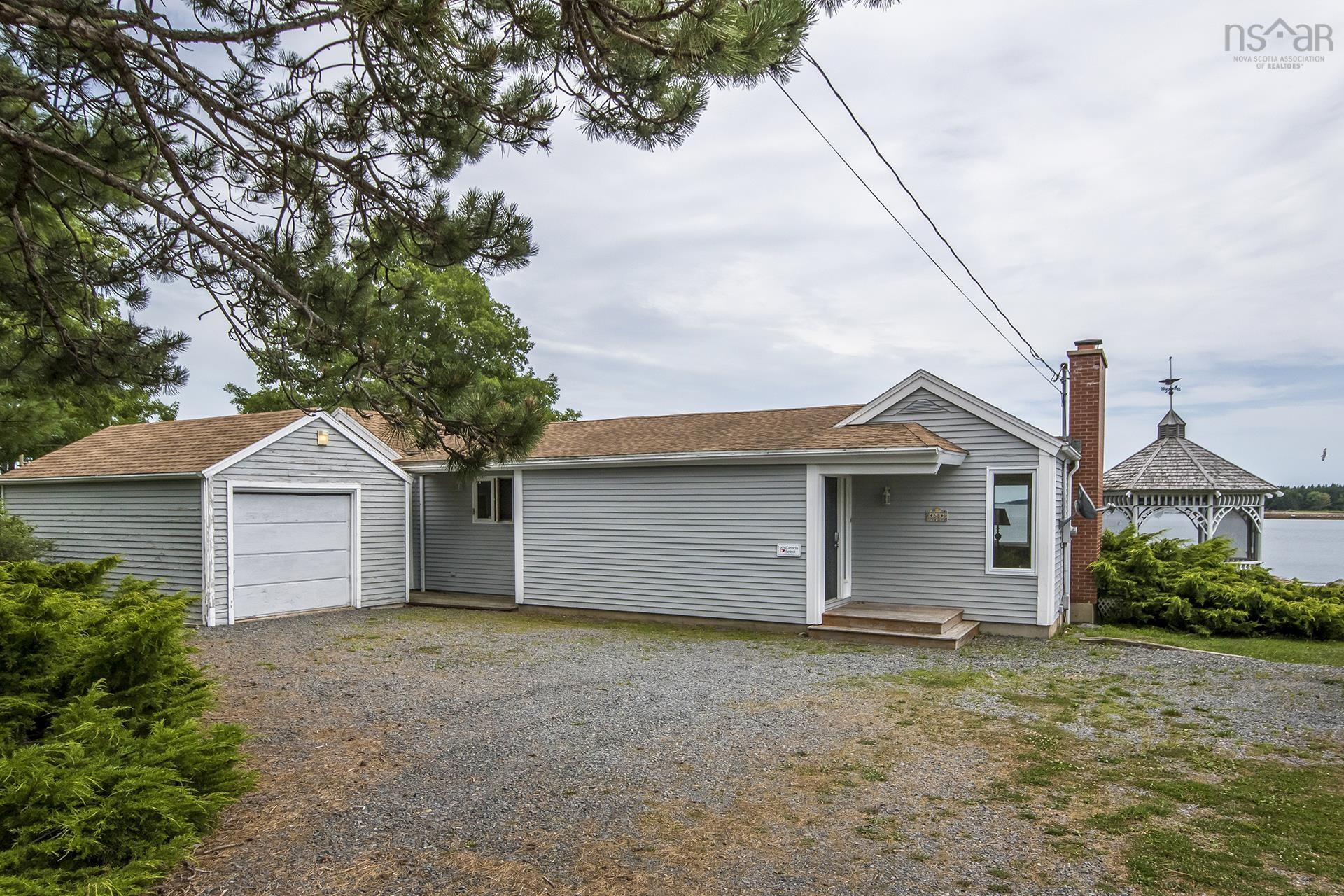 $1,200,000.00: 68 Murry Road, Martins Point