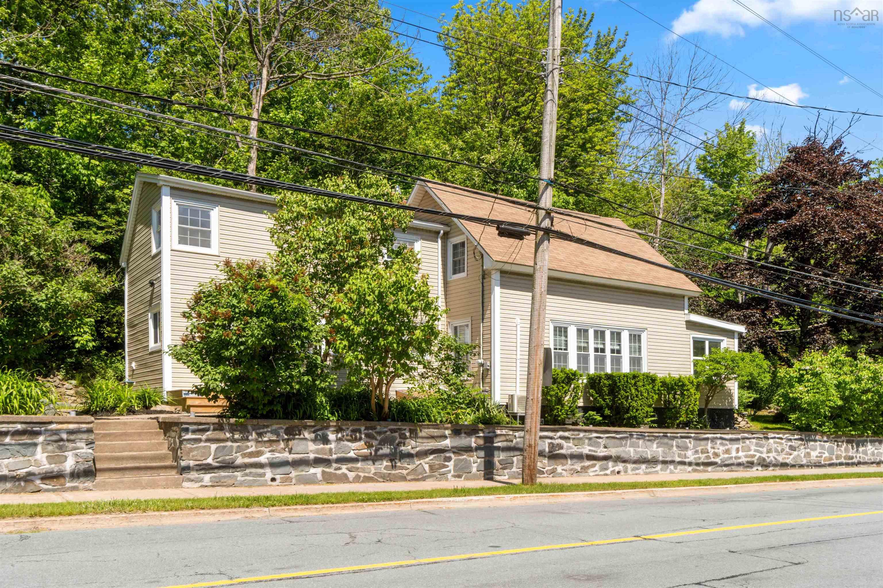 31 Meadowbrook Drive, Bedford, NS (MLS® 202413781)