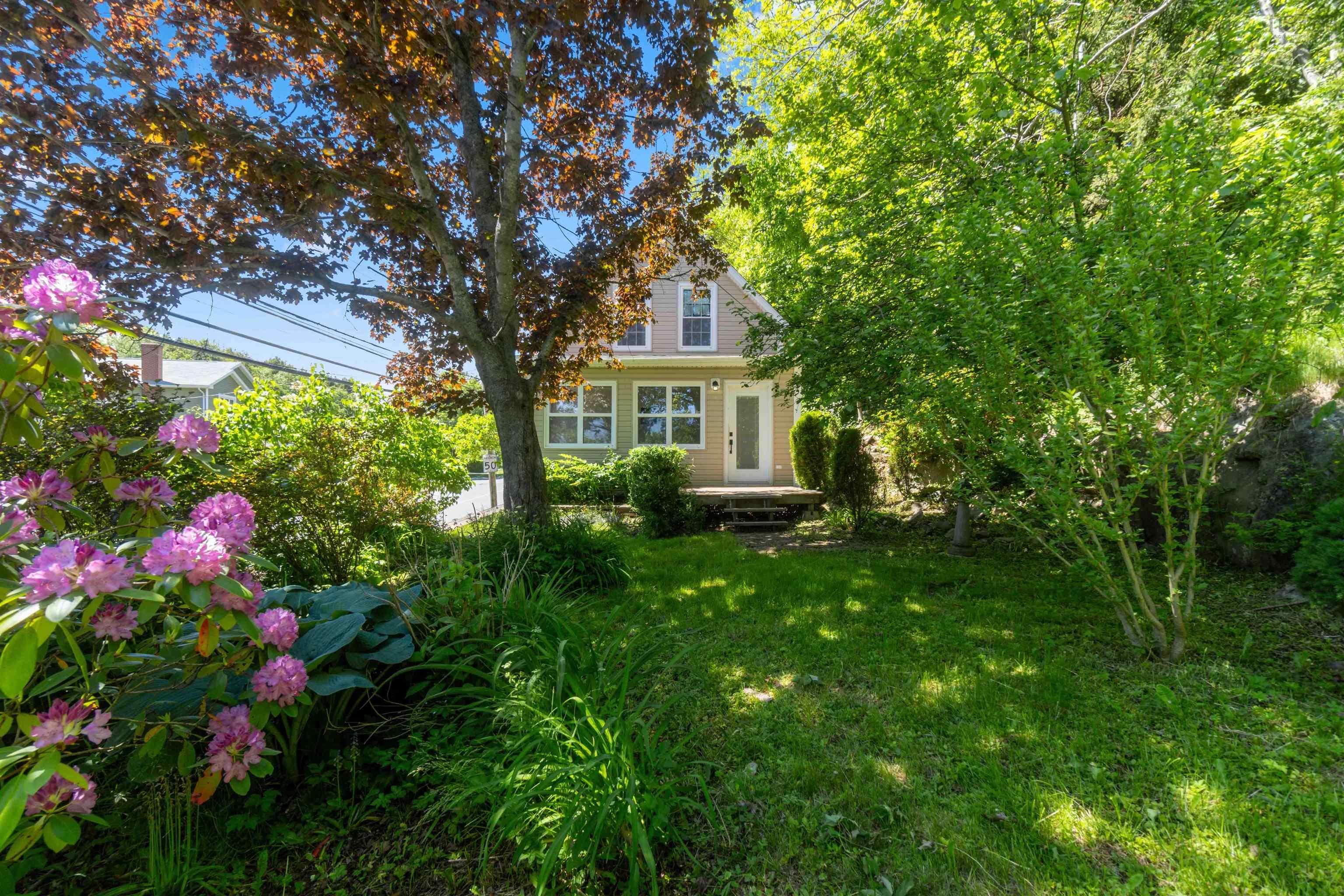 $529,900.00: 31 Meadowbrook Drive, Bedford