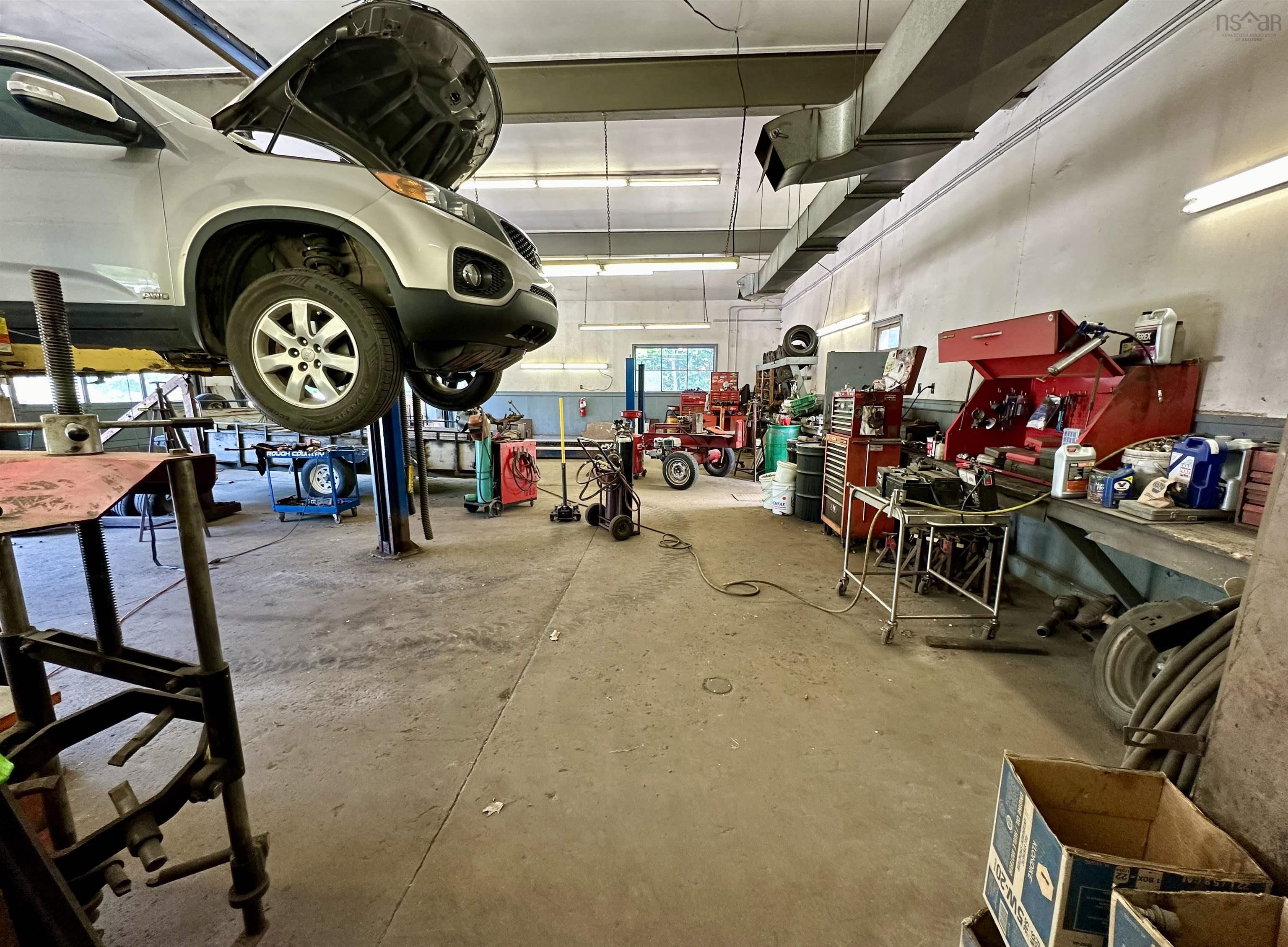 $649,900.00: 5914 Highway 1, Cambridge