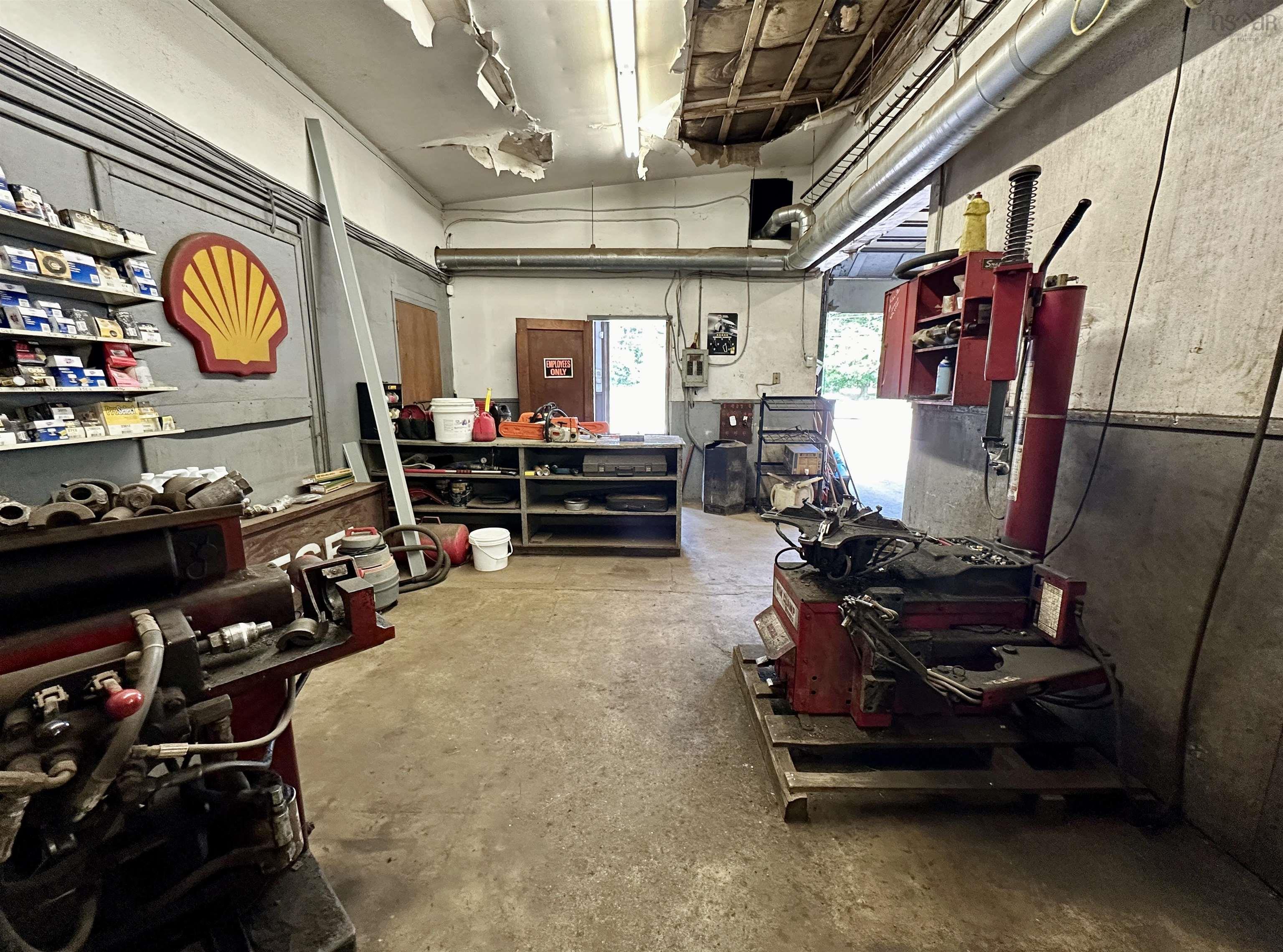 $649,900.00: 5914 Highway 1, Cambridge