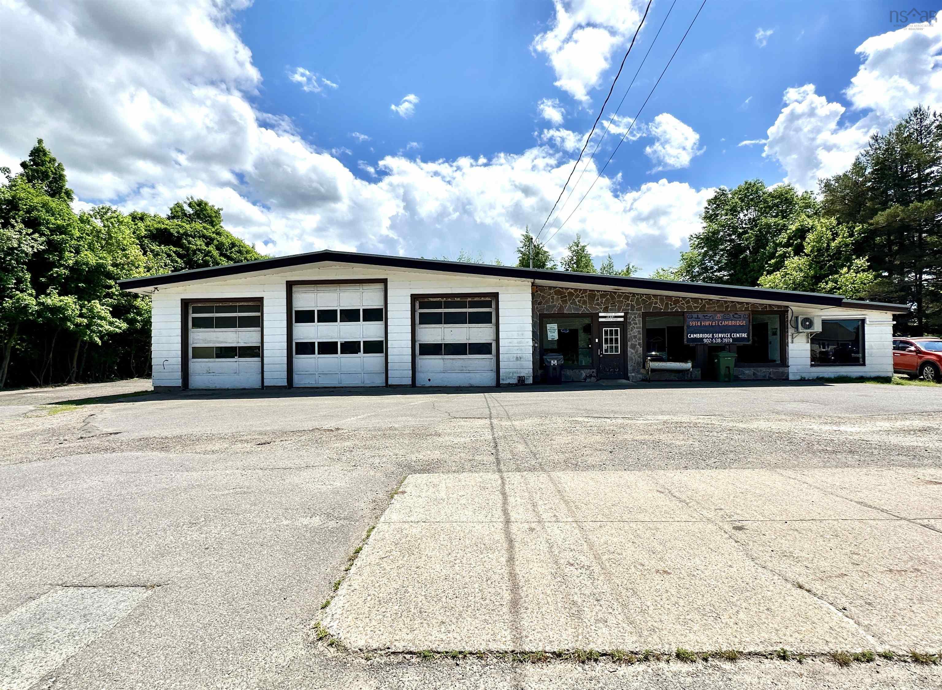 $649,900.00: 5914 Highway 1, Cambridge