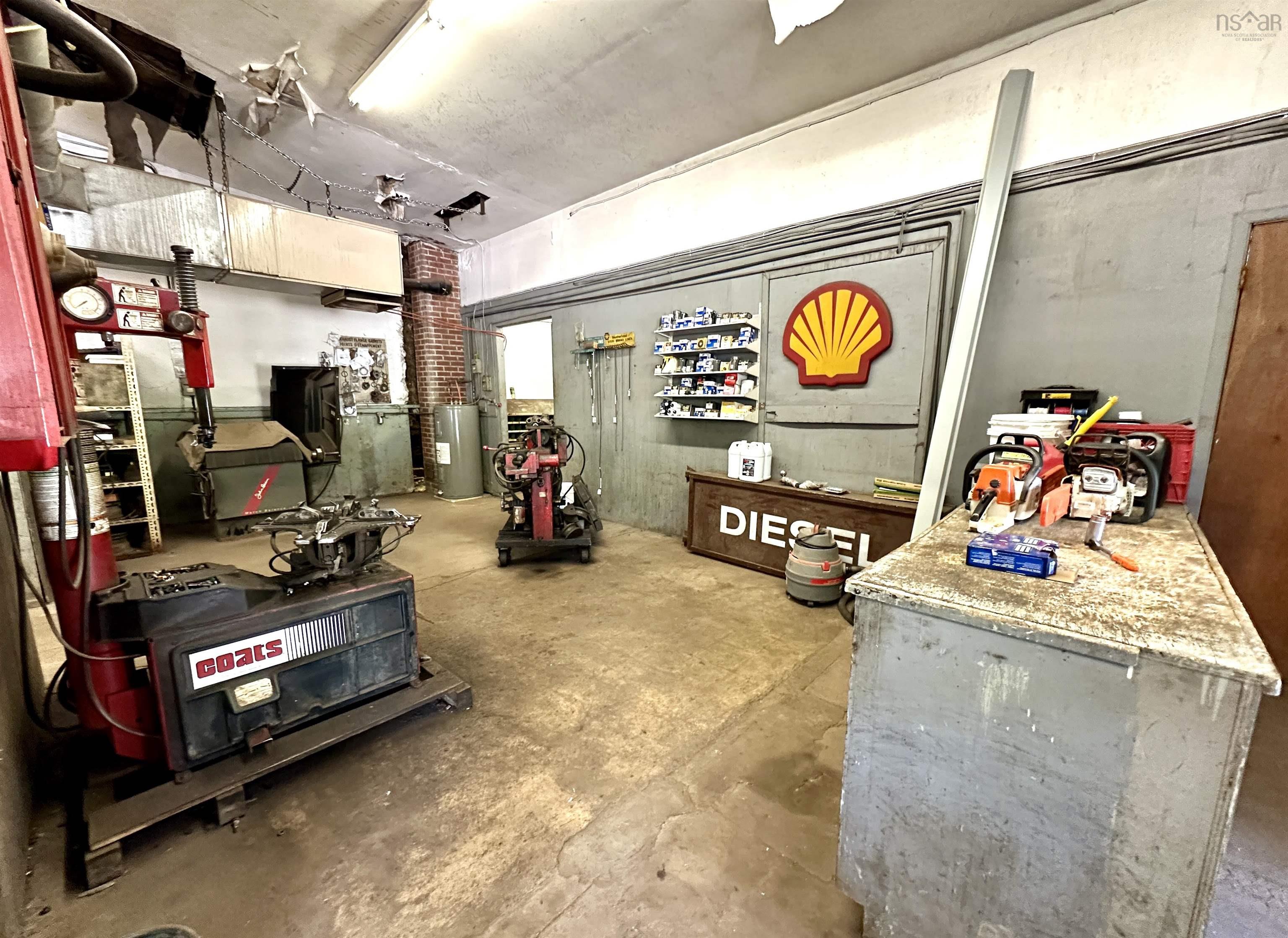 $649,900.00: 5914 Highway 1, Cambridge