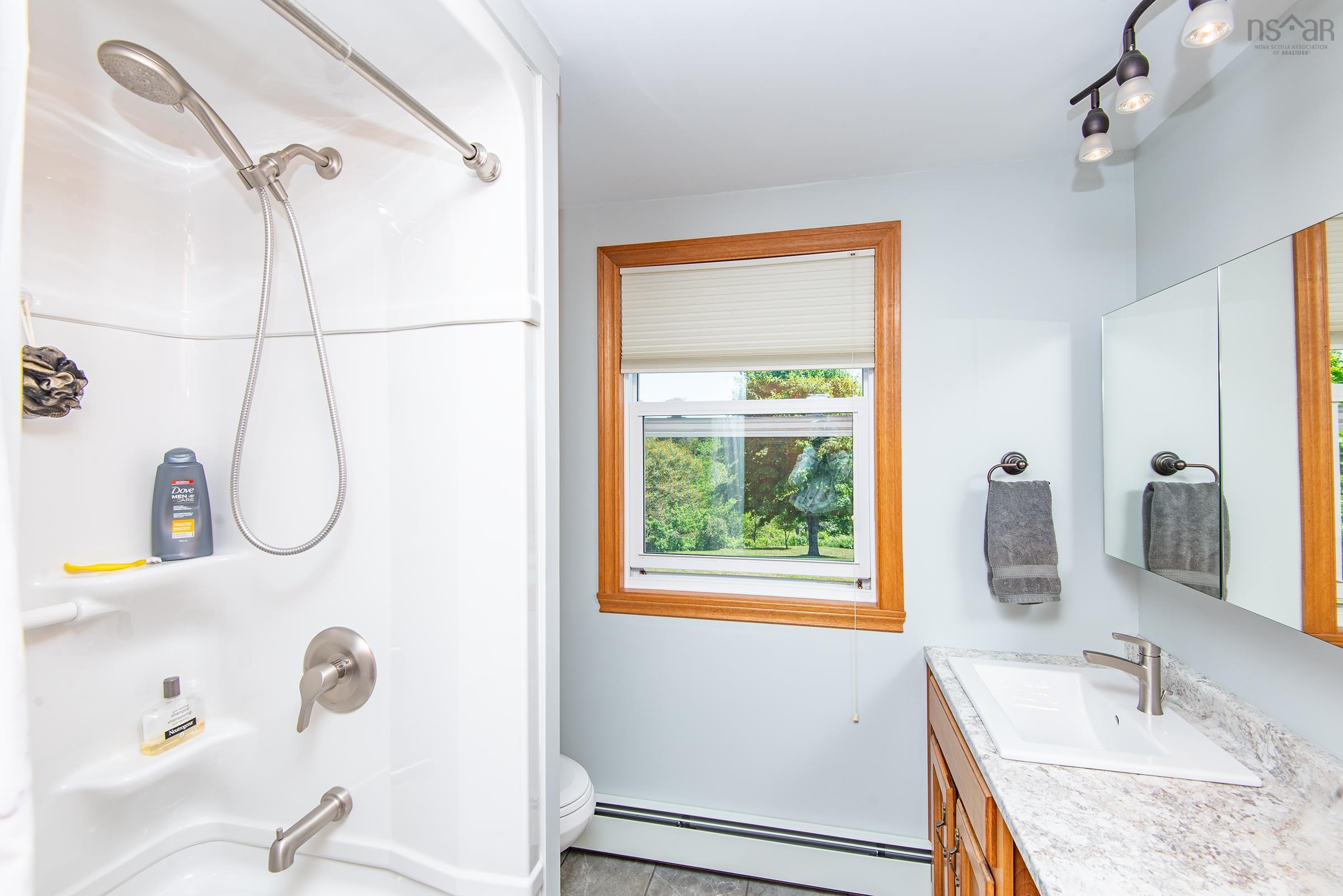 $899,000.00: 532 Saulnierville Road, Saulnierville Station