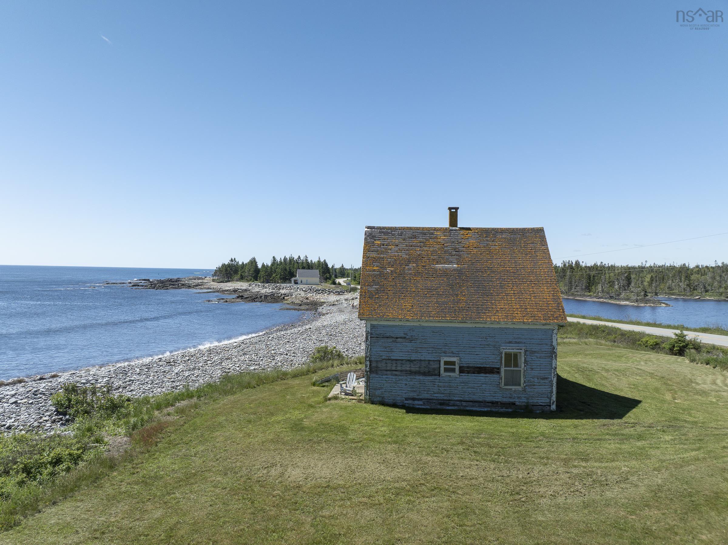 $525,000.00: 7397 331 Highway, Broad Cove