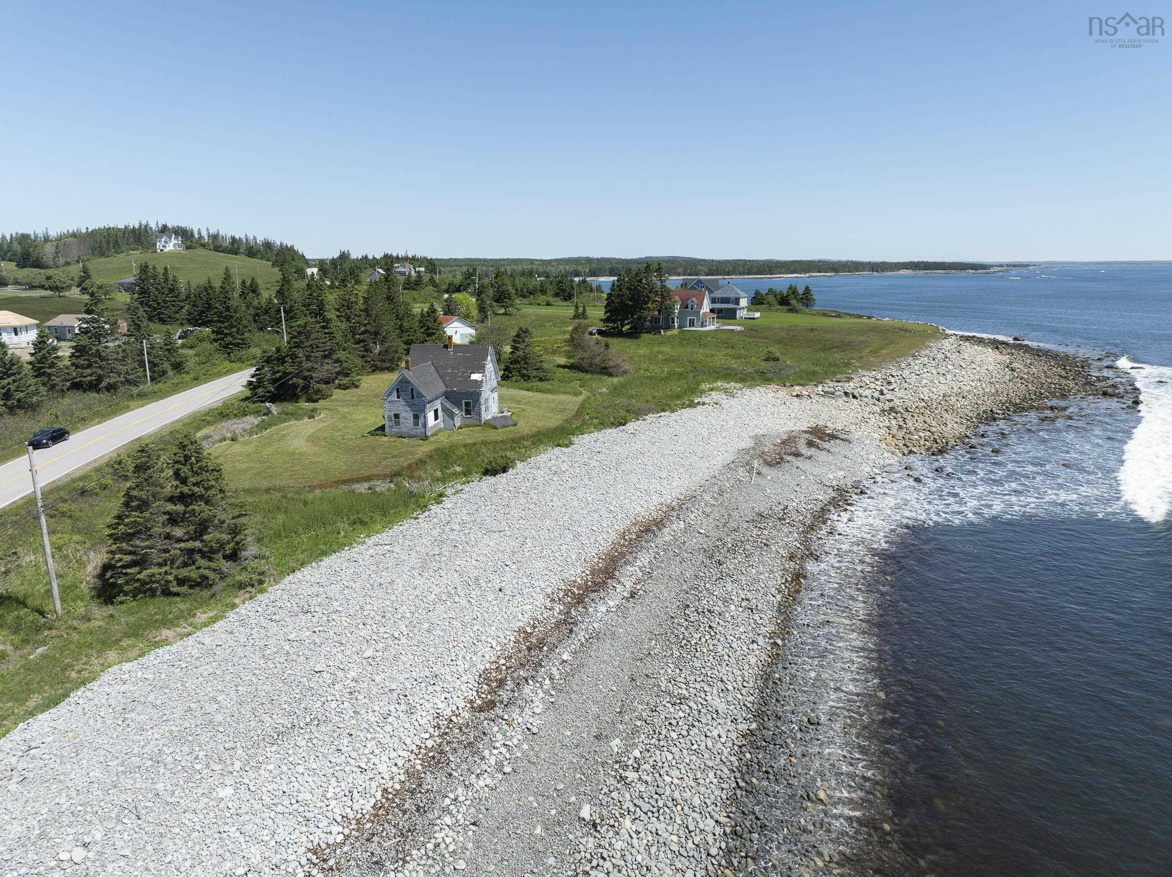 $525,000.00: 7397 331 Highway, Broad Cove