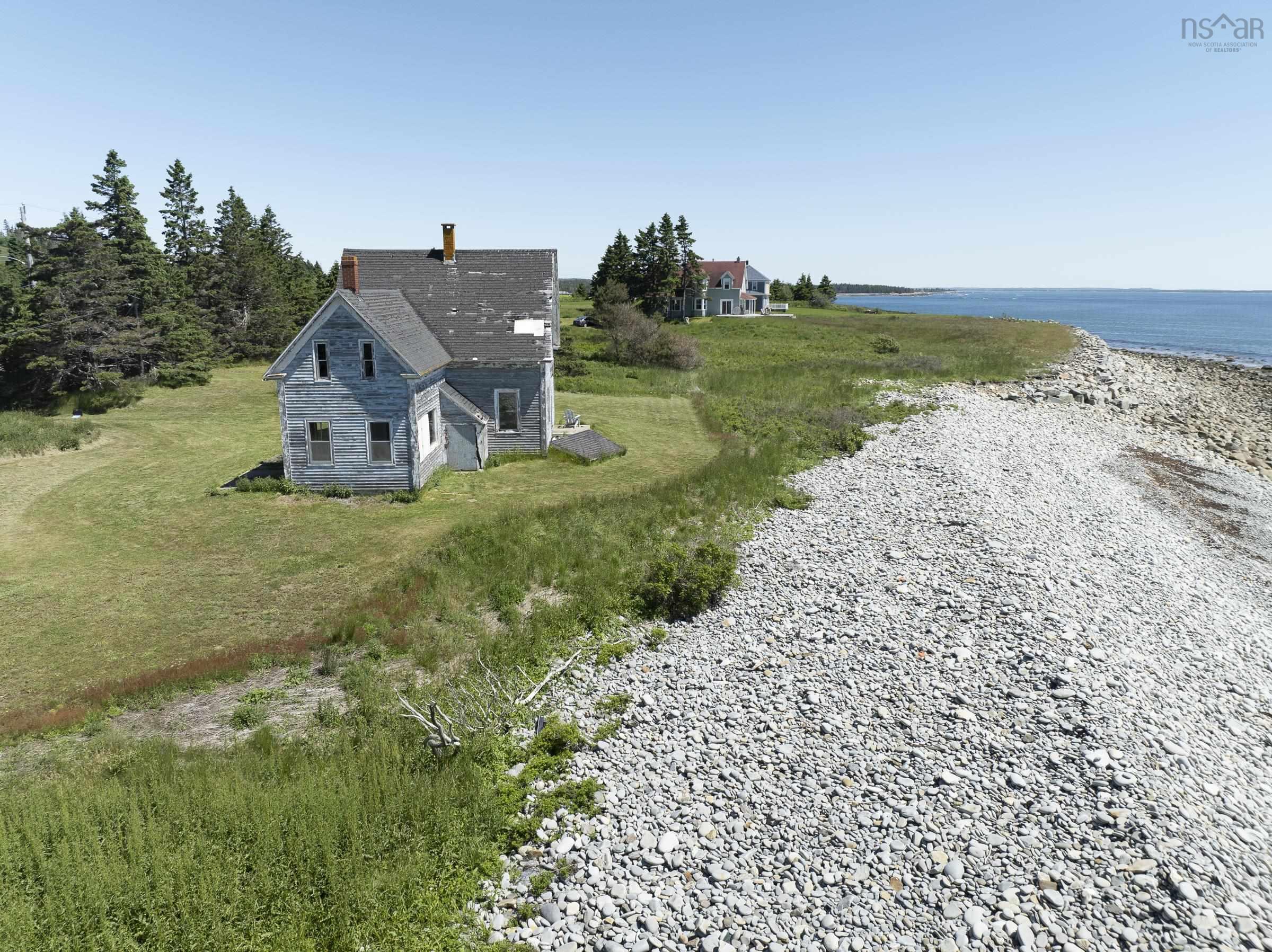 $525,000.00: 7397 331 Highway, Broad Cove