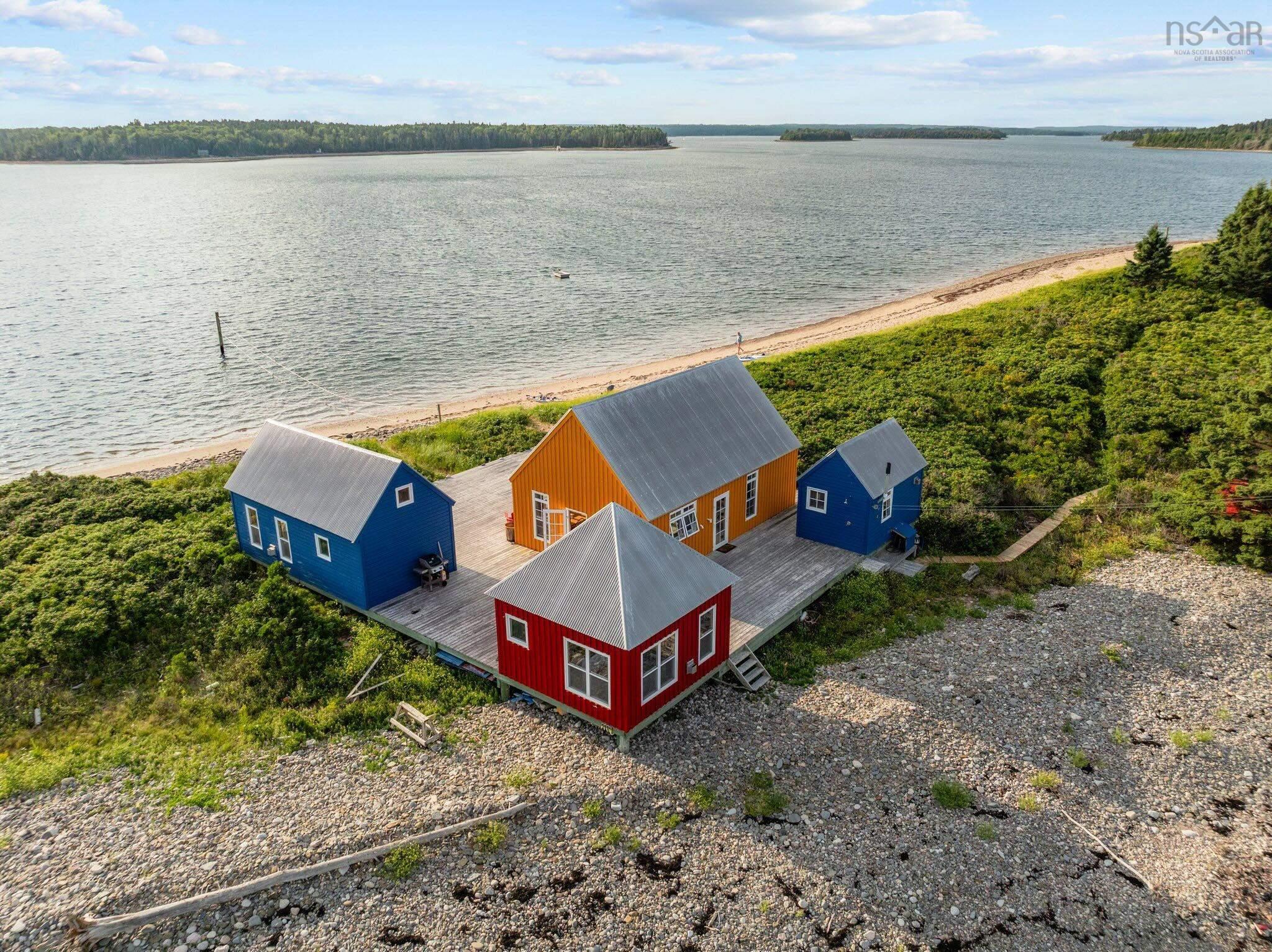 Spectacle Island 