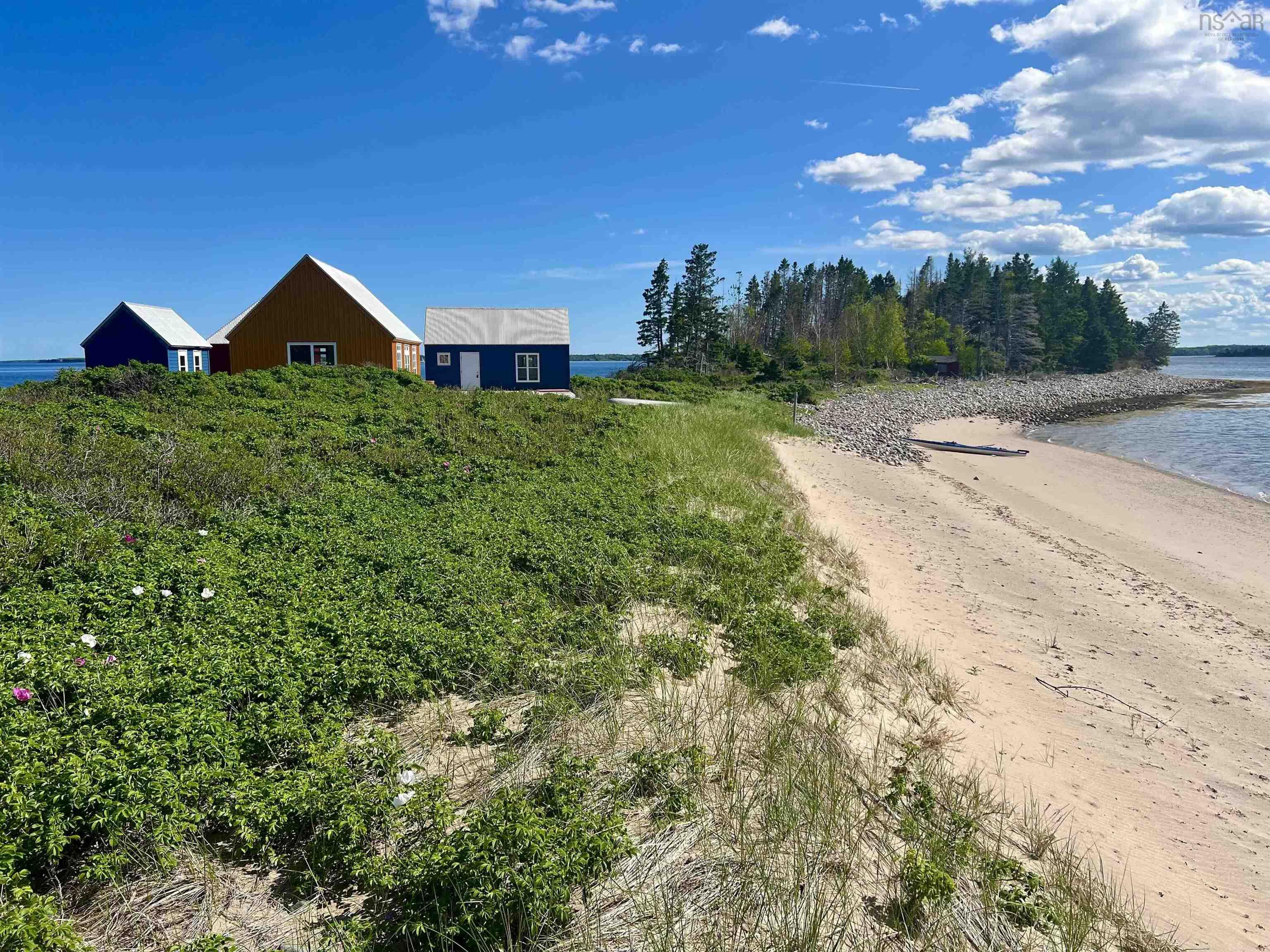 $1,599,000.00: Spectacle Island, Mahone Bay