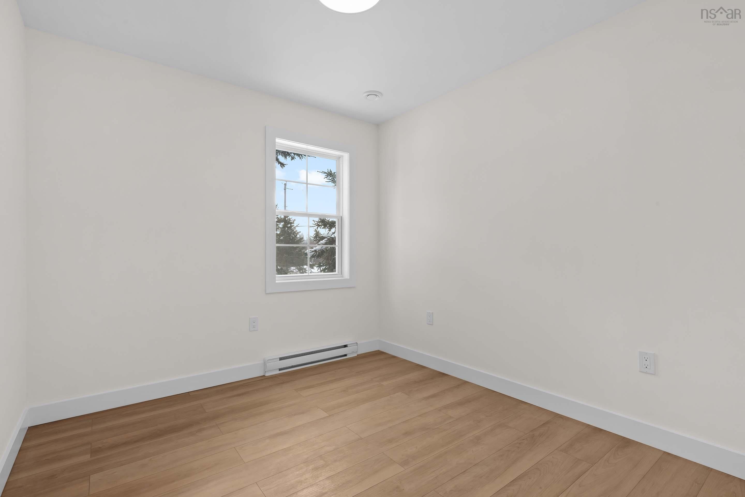 $375,000.00: 13675 Highway #1, Hants Border