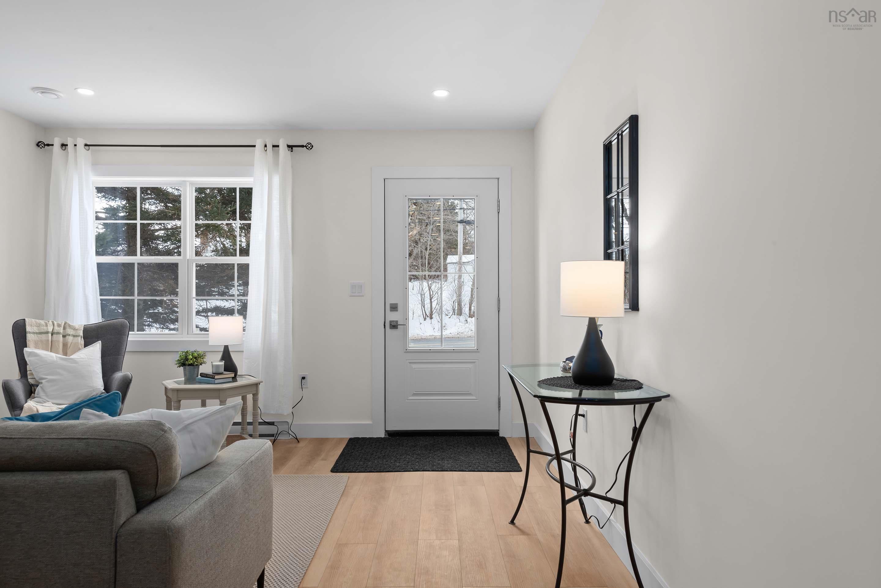 $375,000.00: 13675 Highway #1, Hants Border