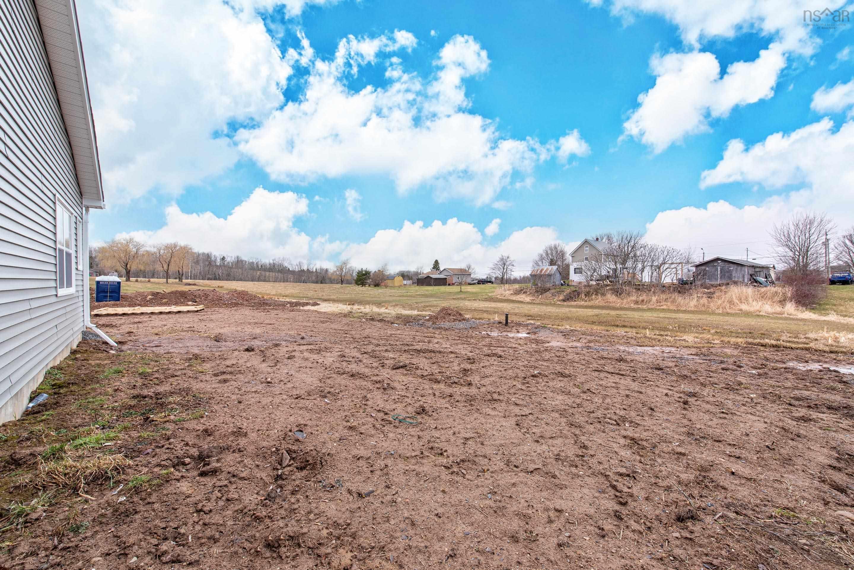 $375,000.00: 13675 Highway #1, Hants Border