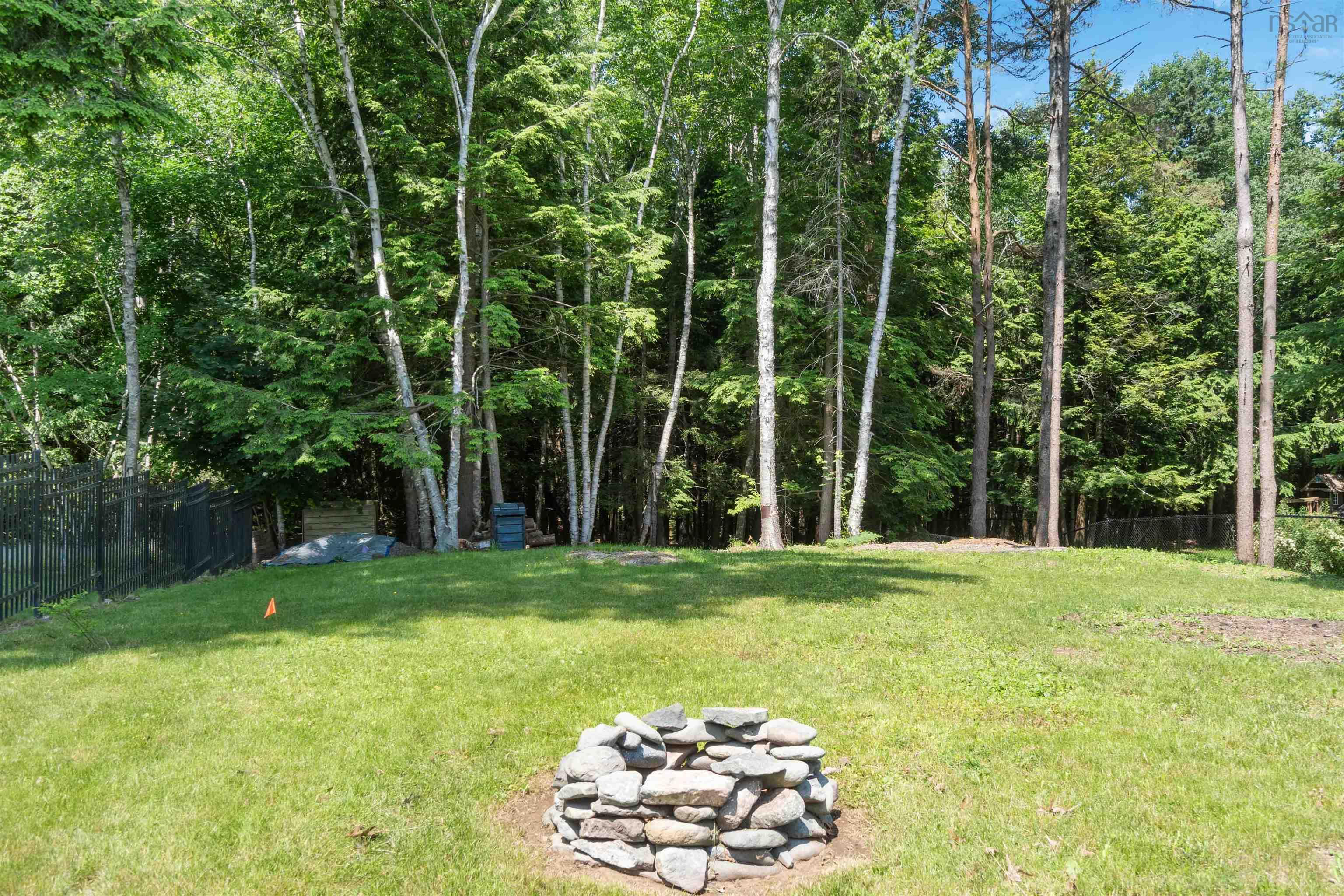 13 Fielding Avenue 