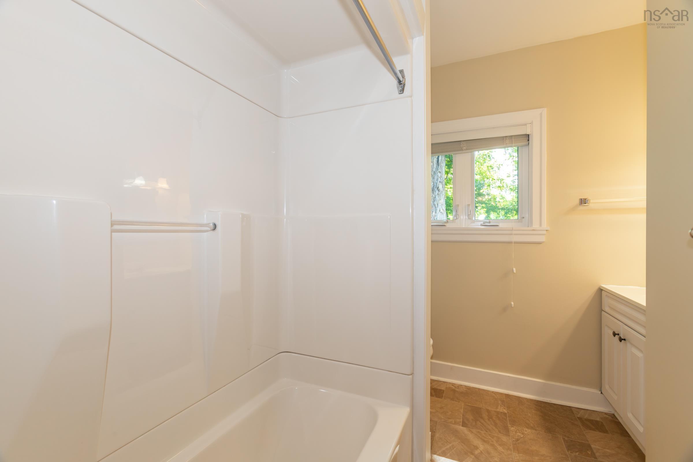 $435,000.00: 726 St George Street, Annapolis Royal