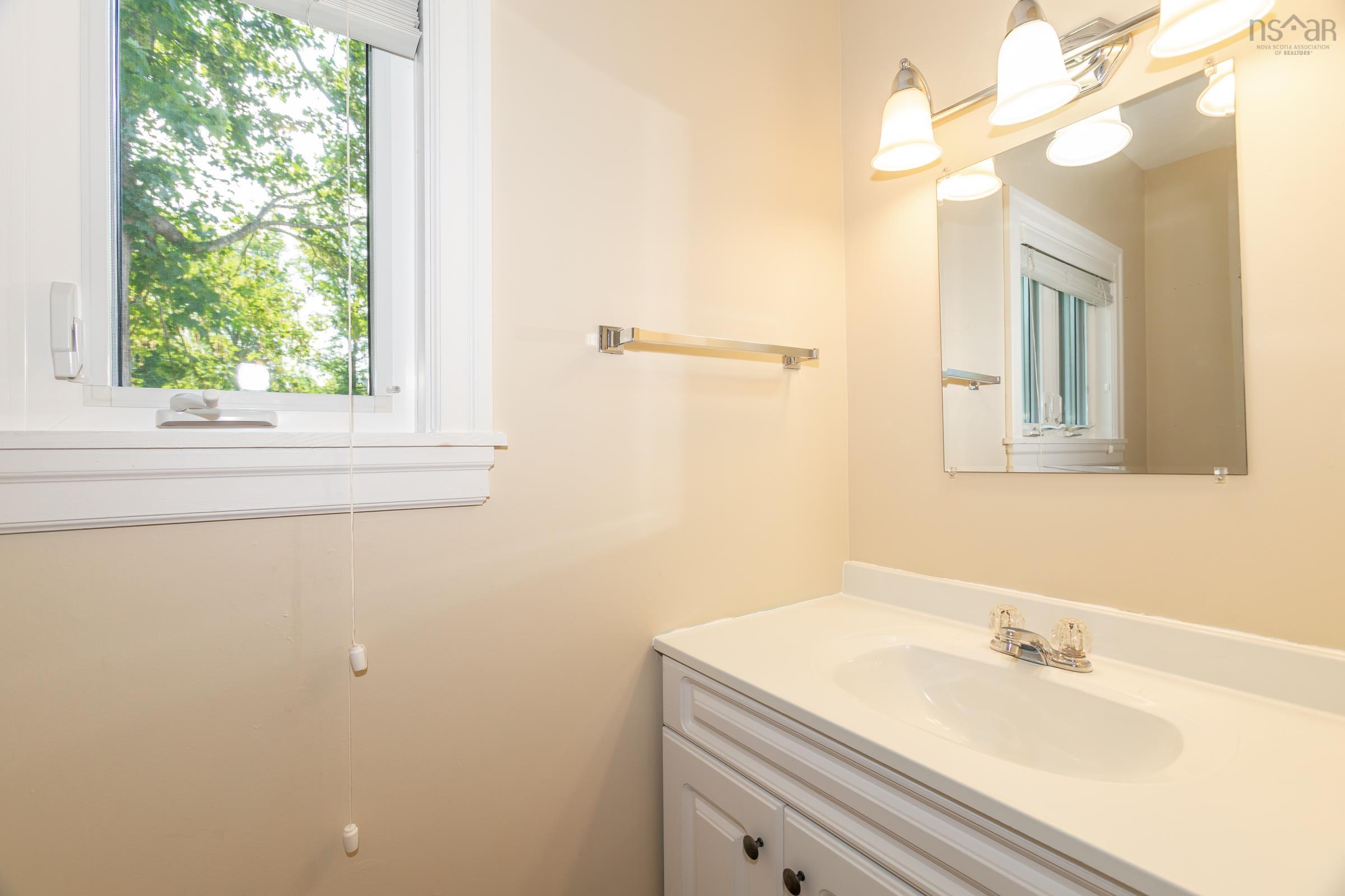 $435,000.00: 726 St George Street, Annapolis Royal
