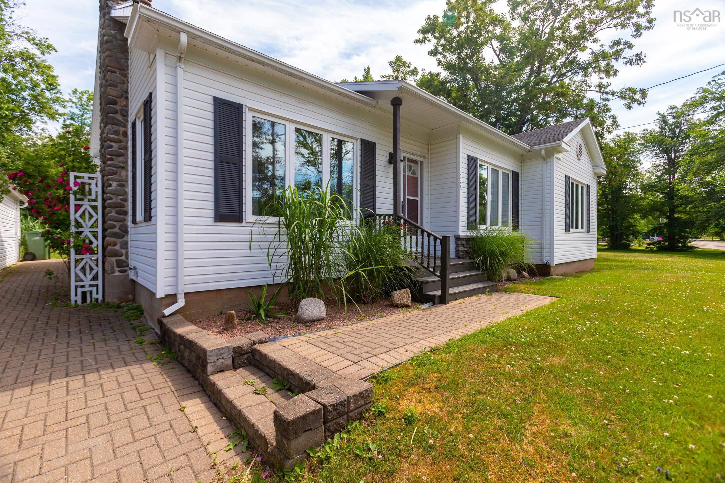 $435,000.00: 726 St George Street, Annapolis Royal