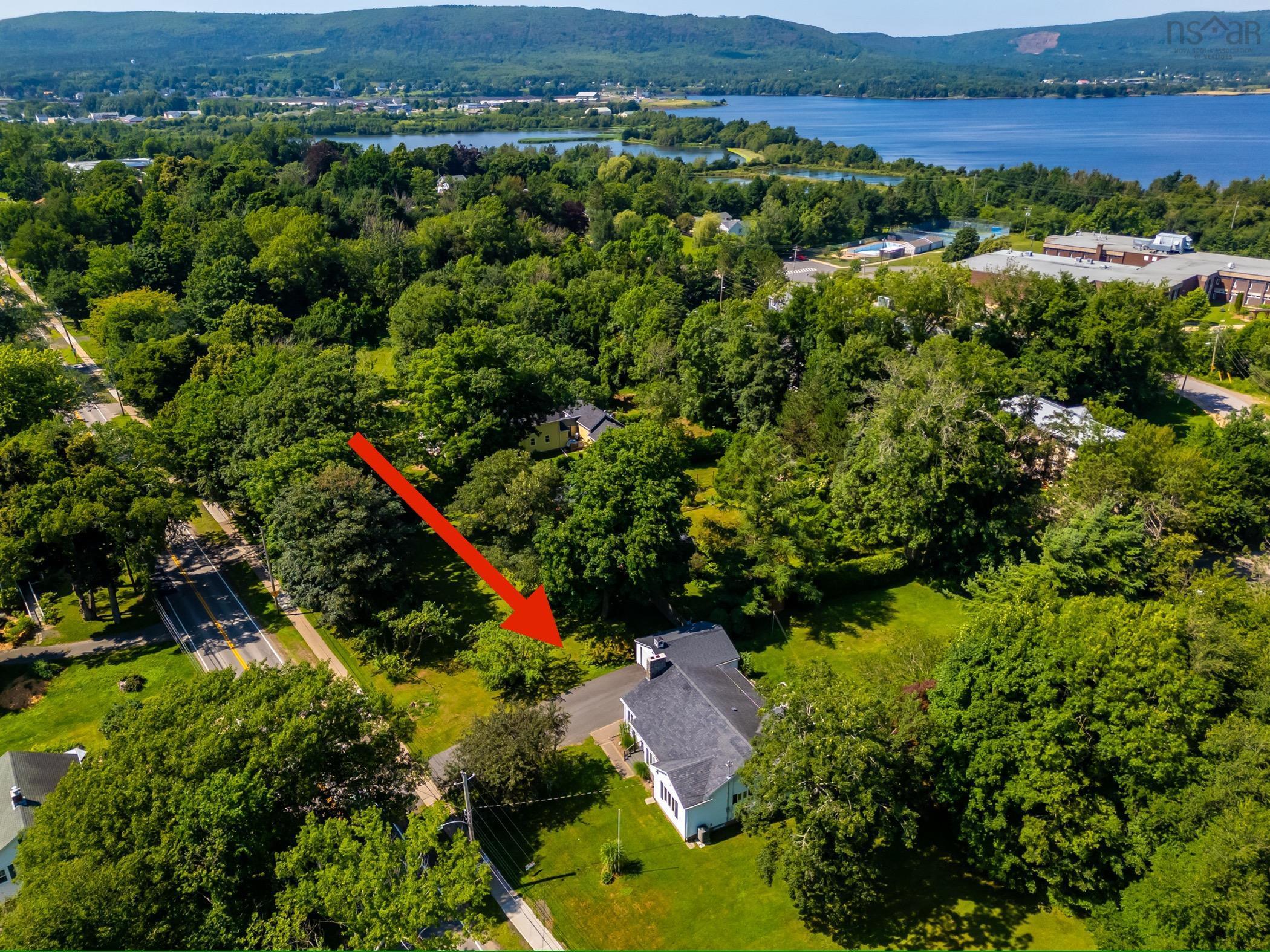 $435,000.00: 726 St George Street, Annapolis Royal