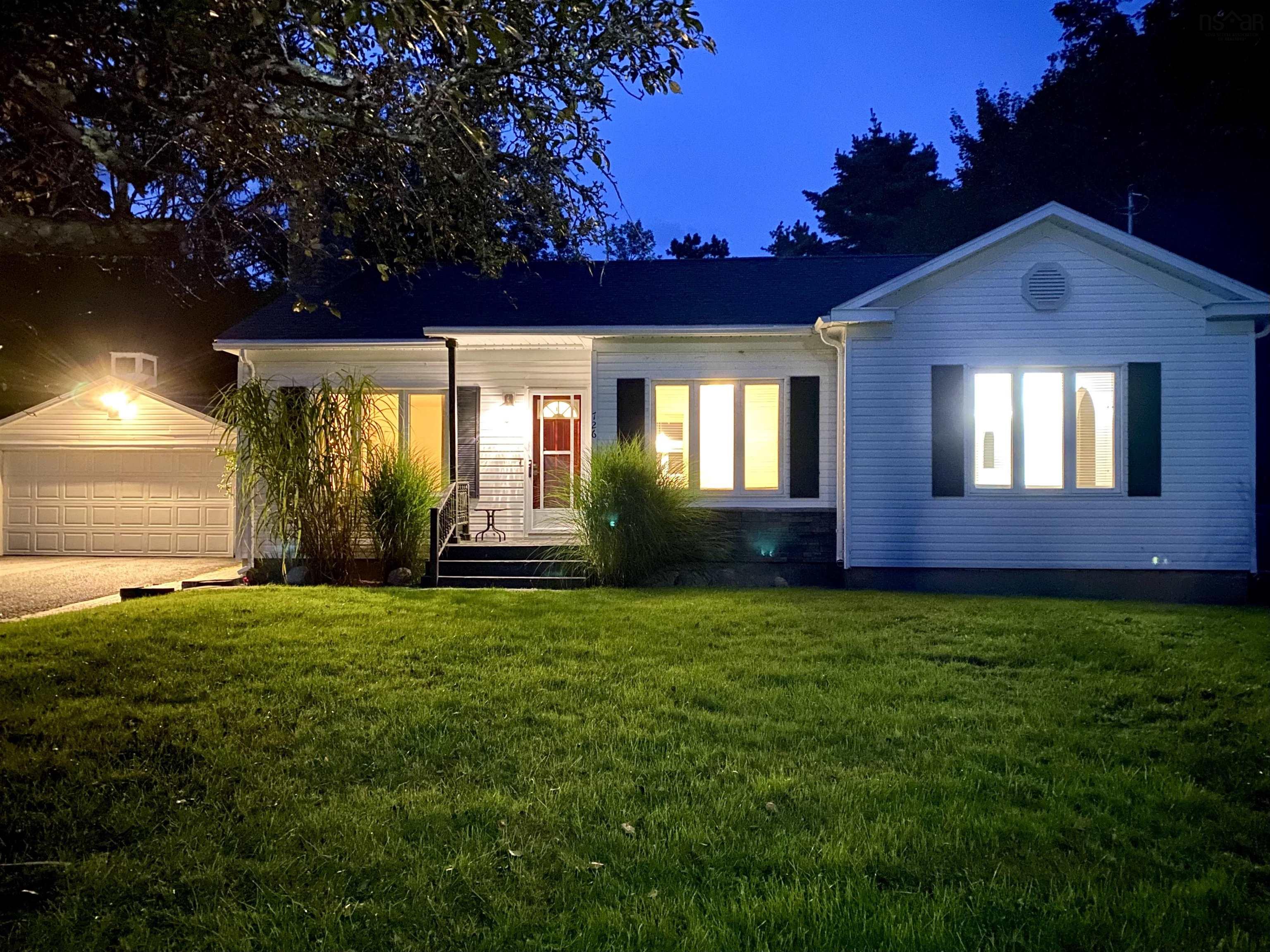 $435,000.00: 726 St George Street, Annapolis Royal