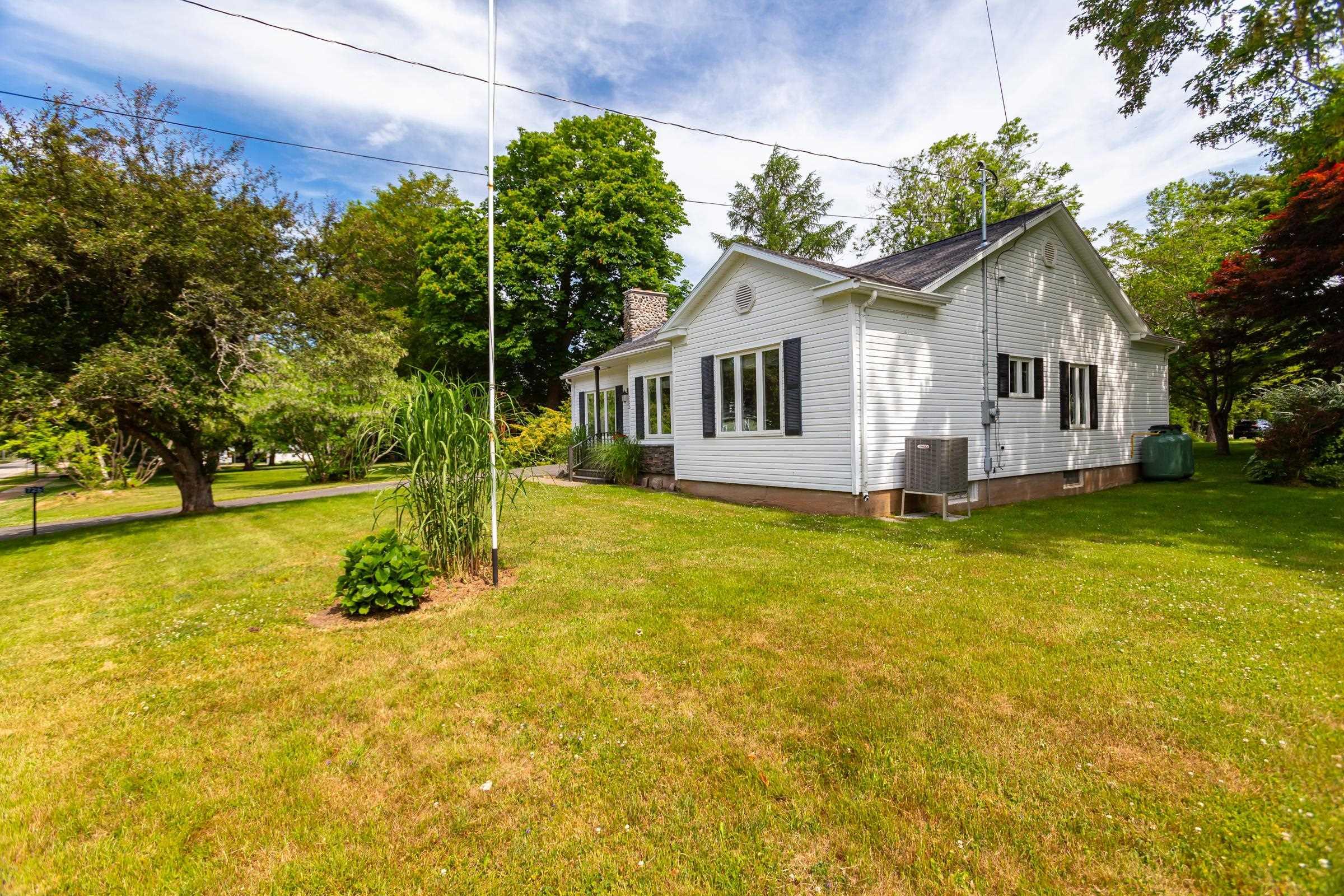 $435,000.00: 726 St George Street, Annapolis Royal