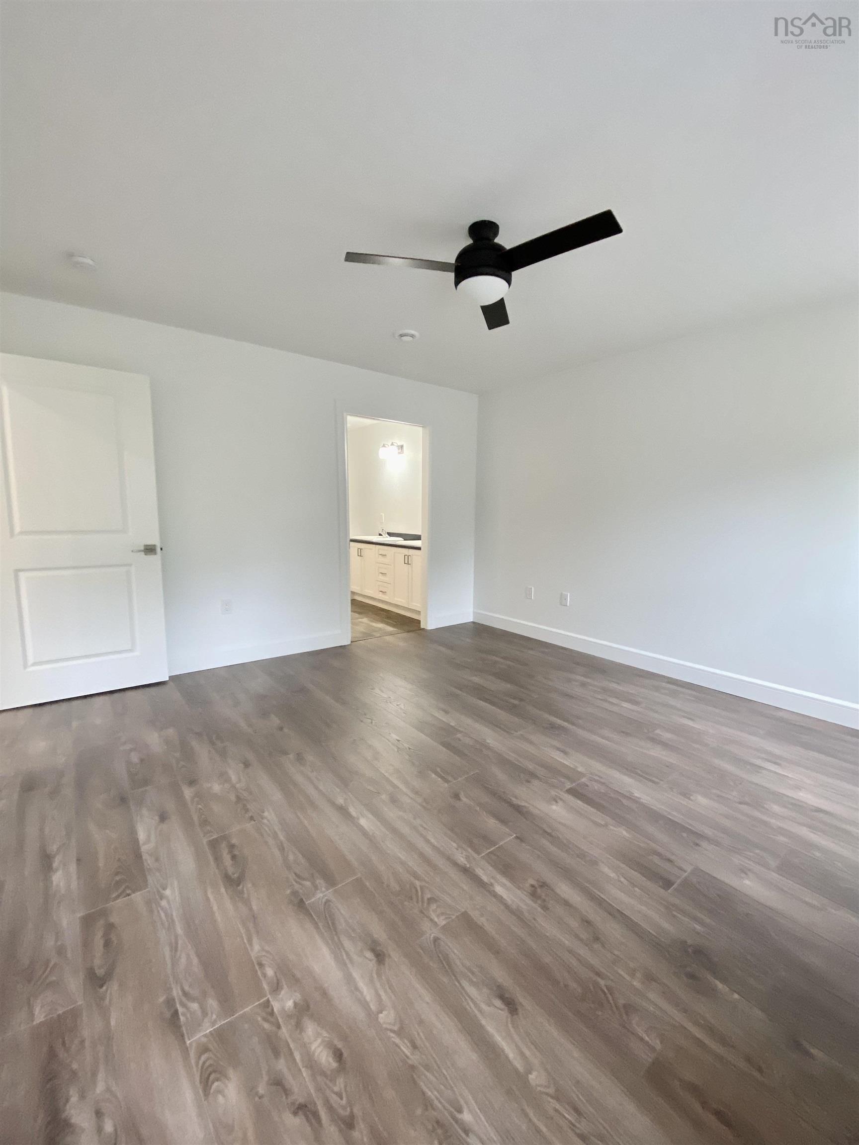 6 Goldenrod Court 