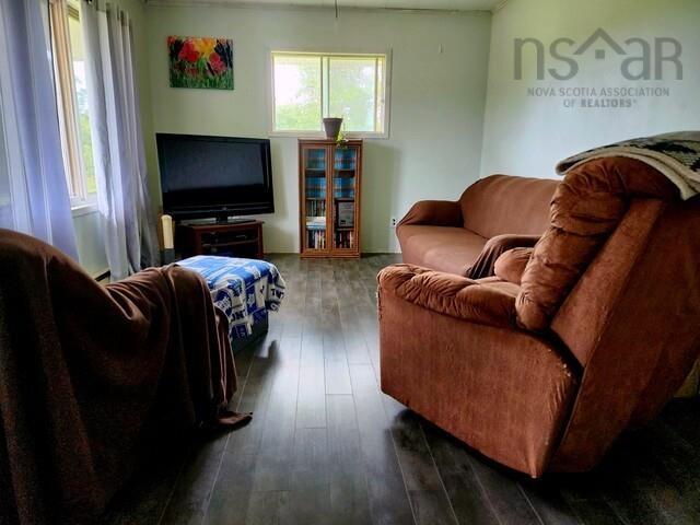 268 Stoney Island Road 