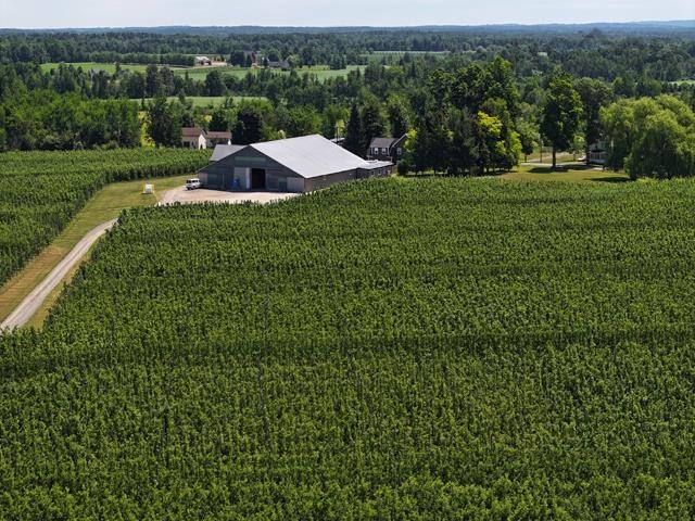 $2,600,000.00: 2481 Black Rock Road, Grafton