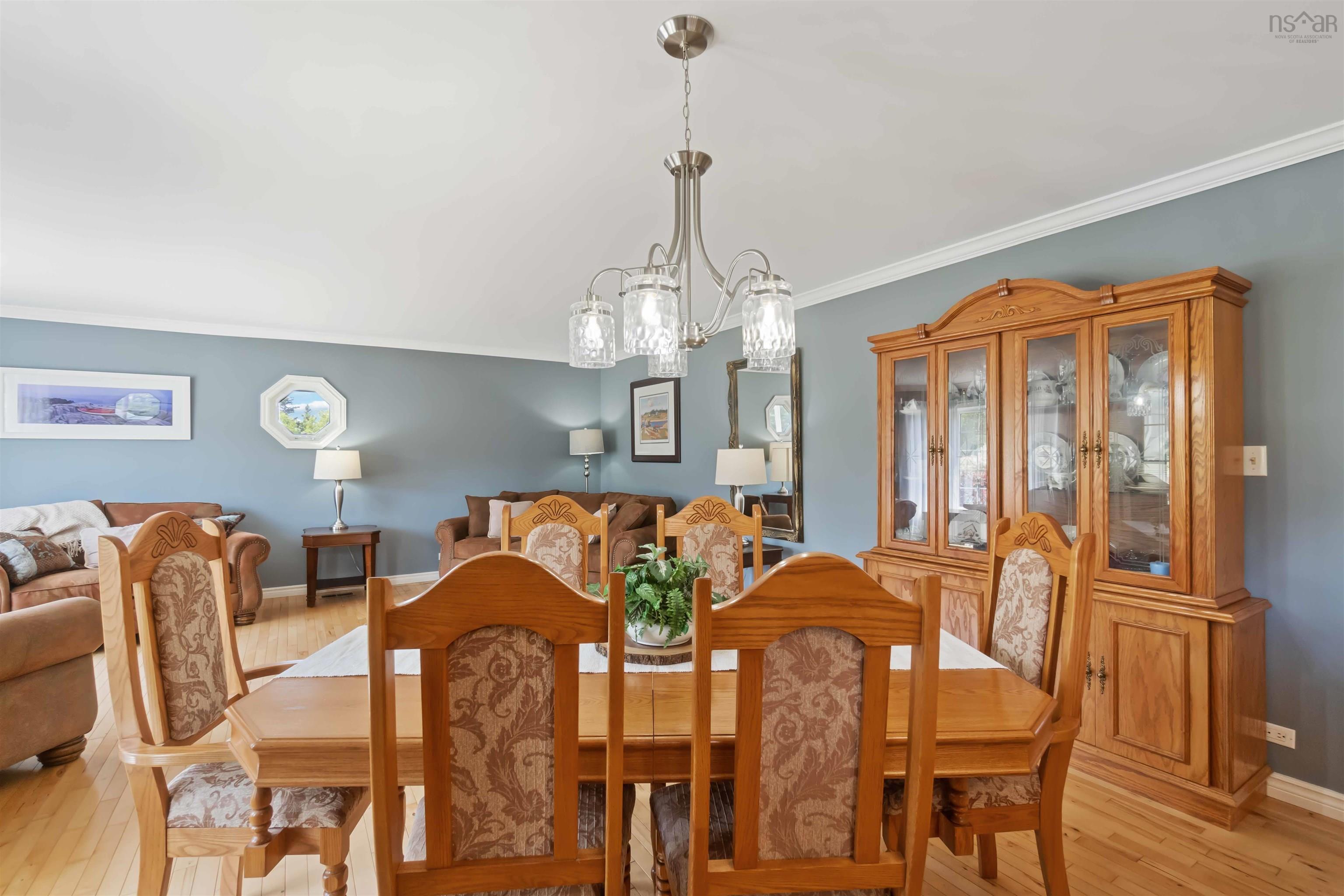 $324,900.00: 5191 Shore Road W, Parkers Cove