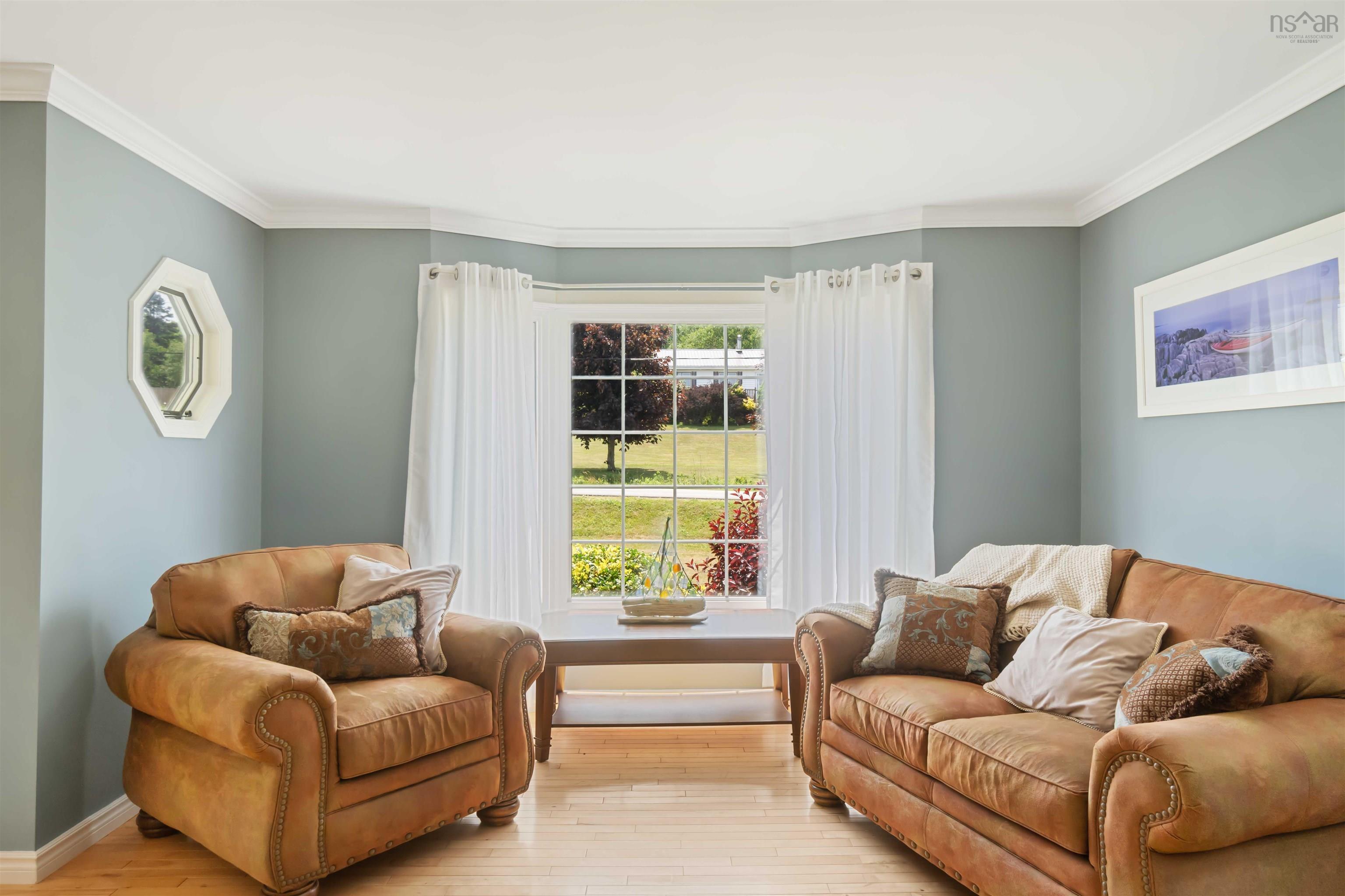 $324,900.00: 5191 Shore Road W, Parkers Cove