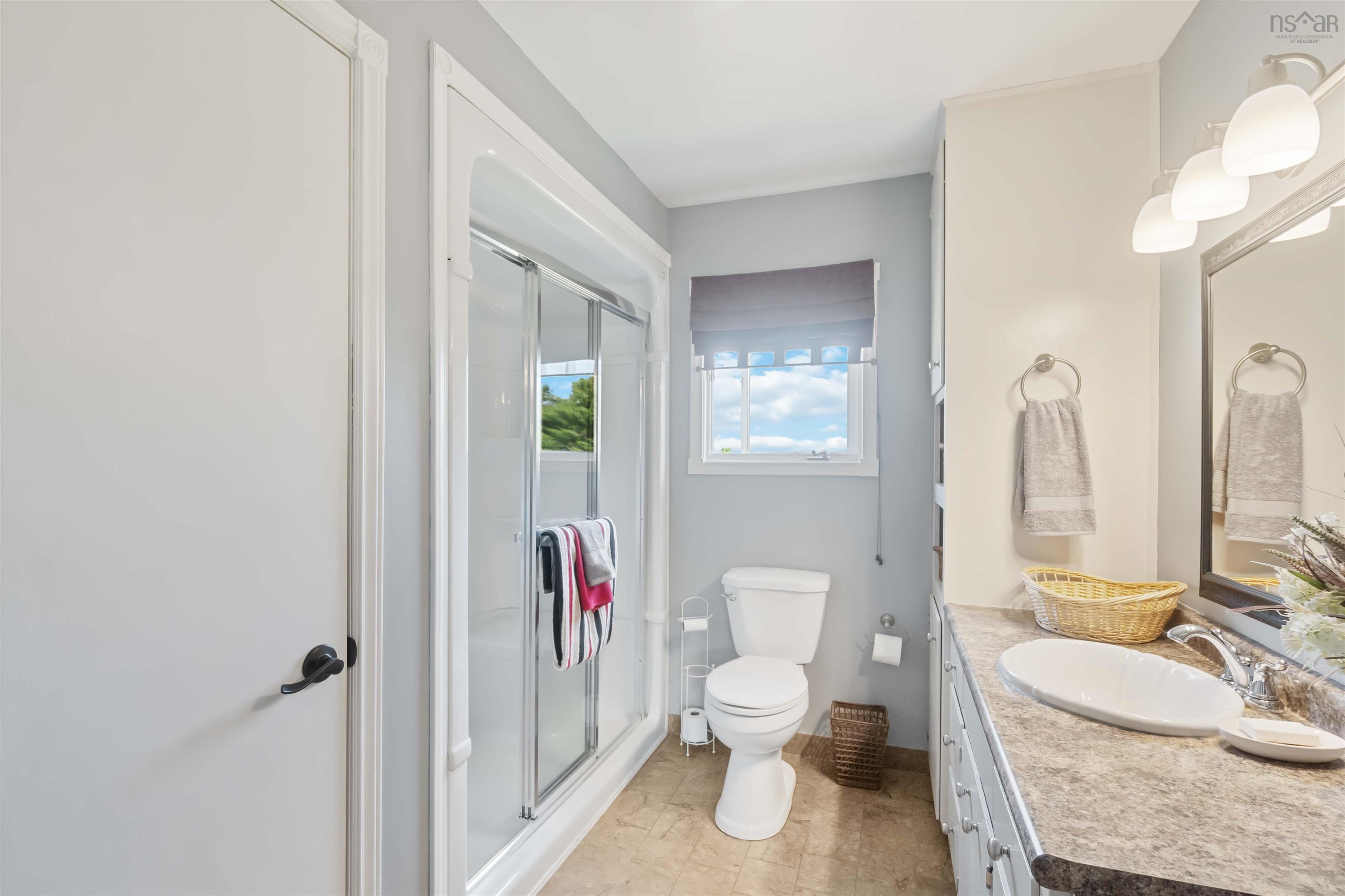 $324,900.00: 5191 Shore Road W, Parkers Cove