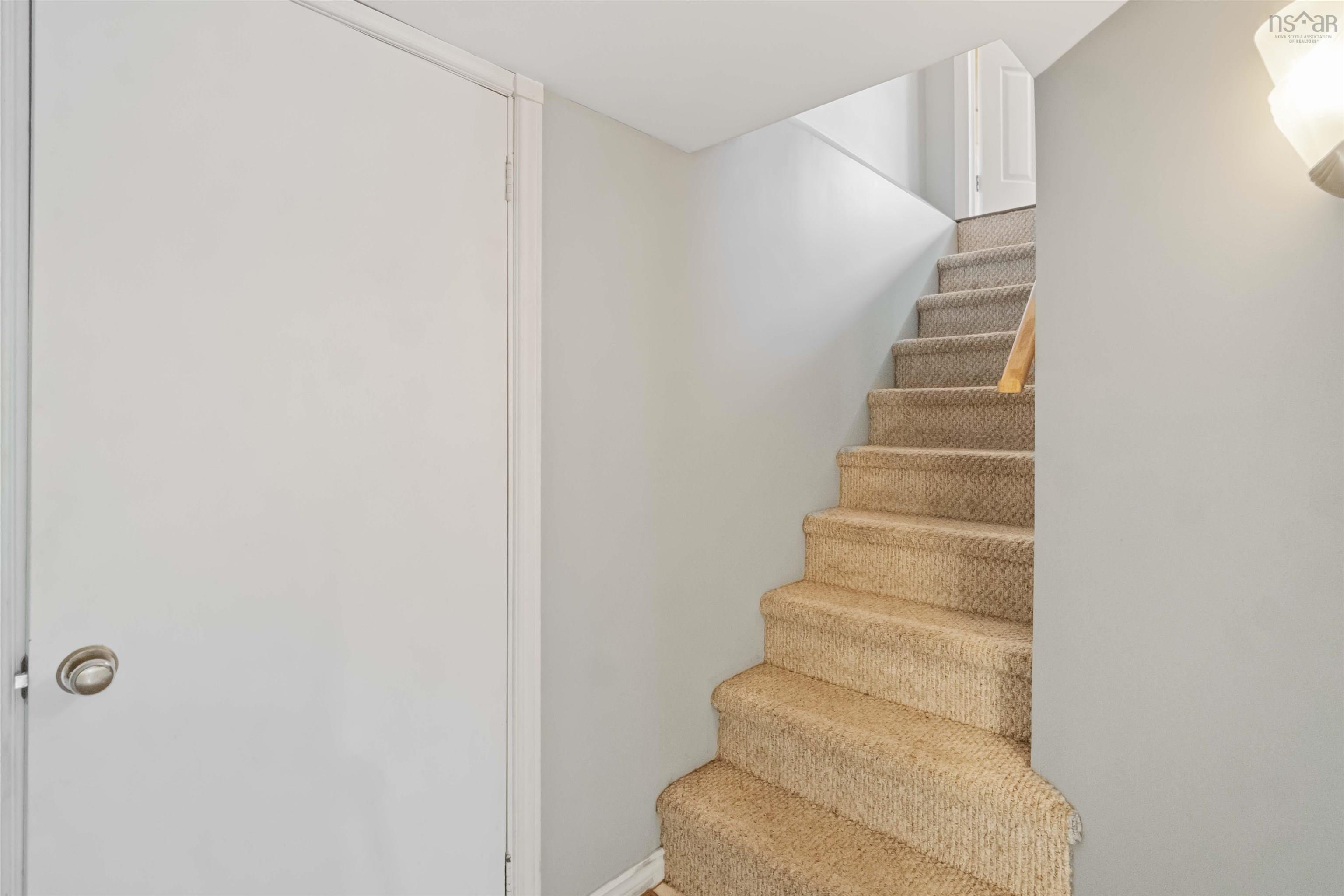 $324,900.00: 5191 Shore Road W, Parkers Cove