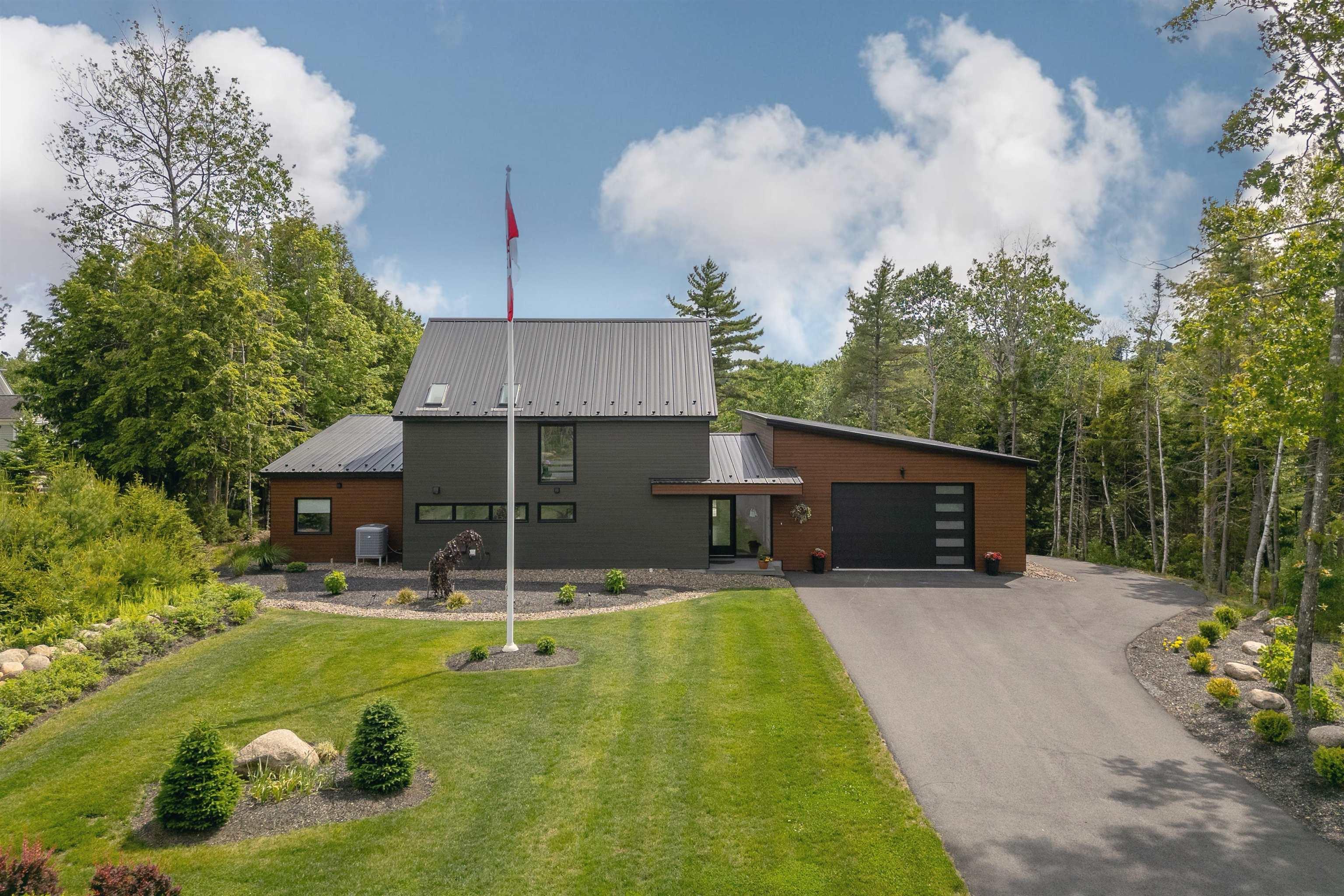 528 HERMANS ISLAND ROAD, MAHONE BAY, NS B0J 1C0 Bryant Realty