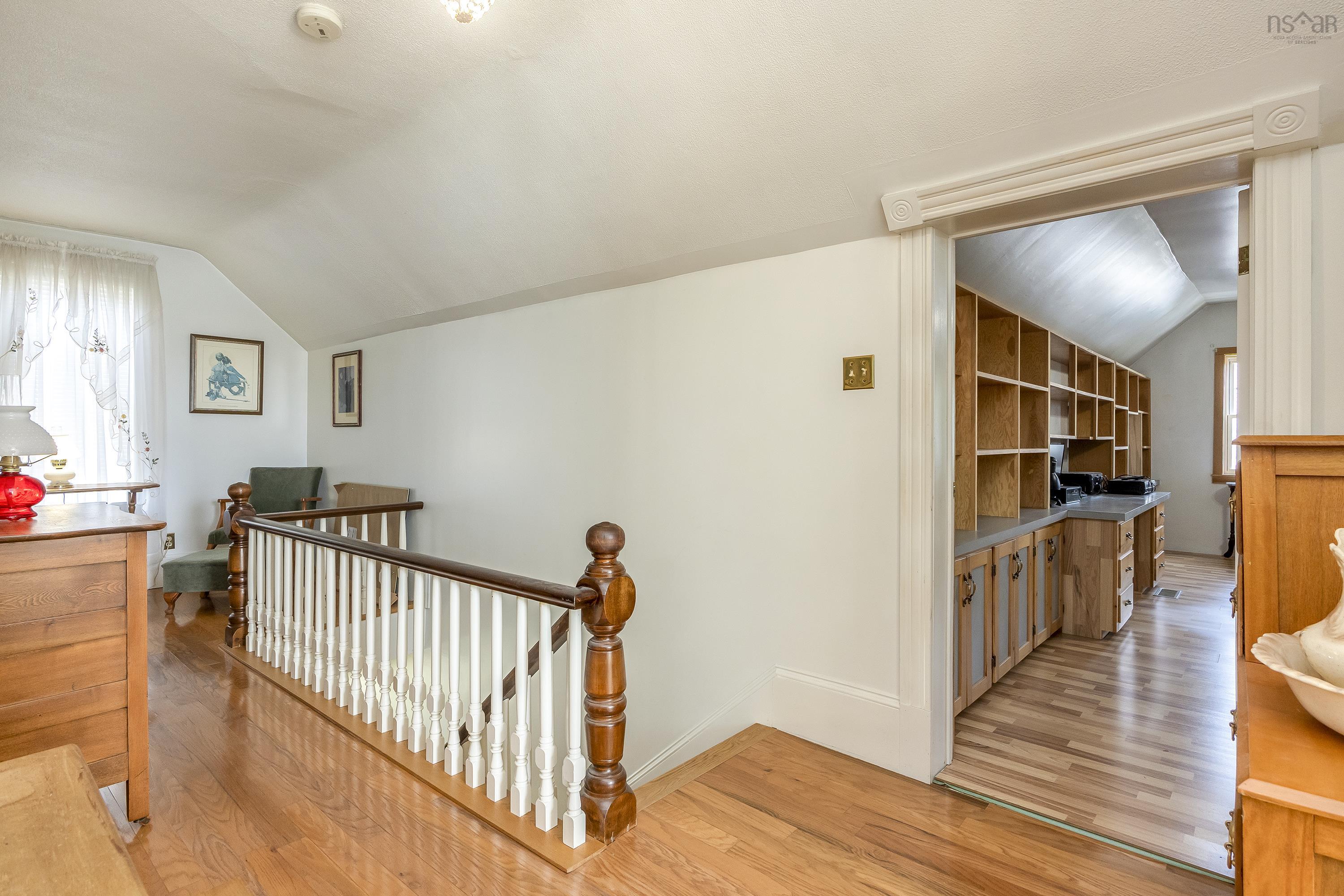$650,000.00: 5454 Granville Road, Granville Ferry